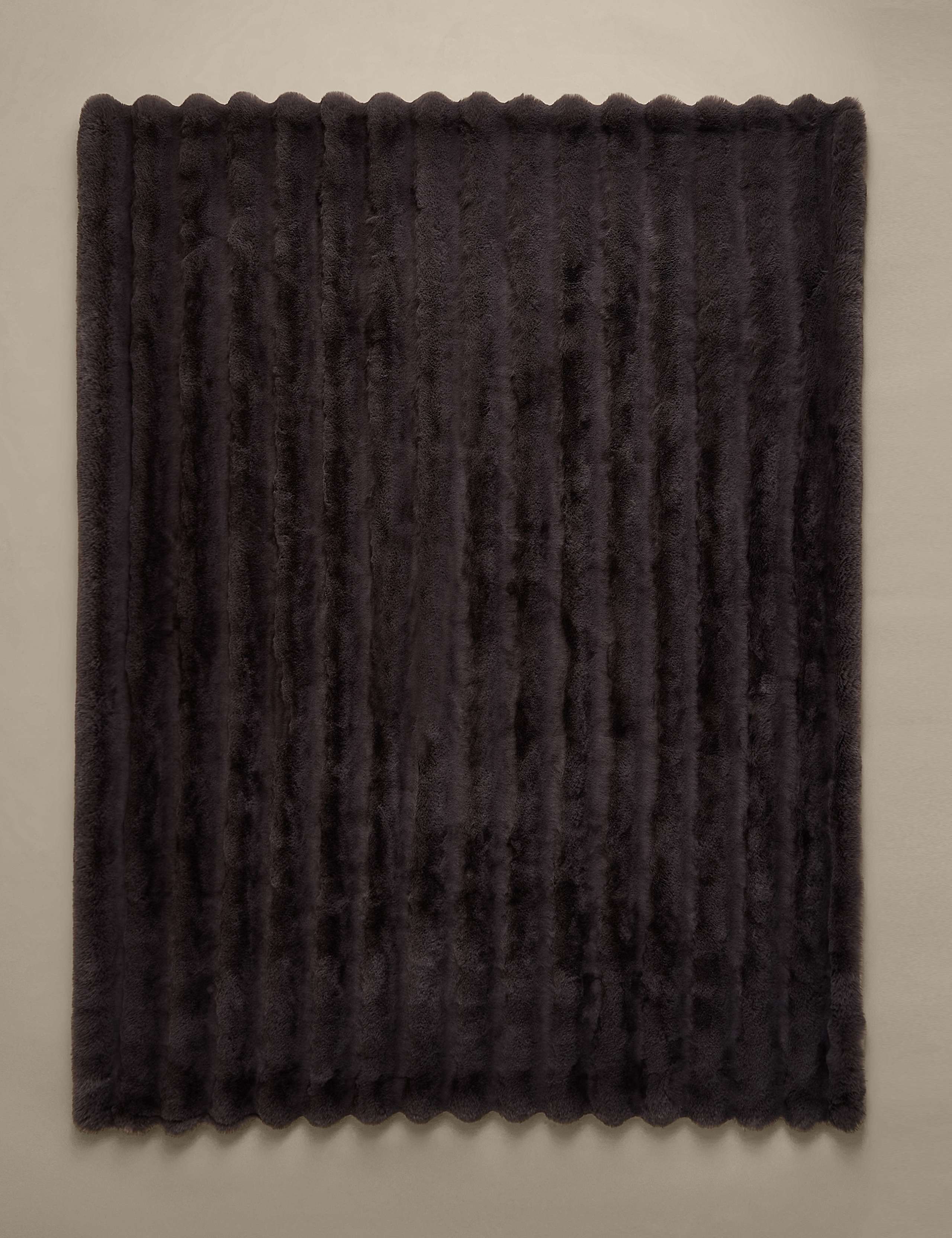 Ribbed Chunky Adult Throw 2 of 4