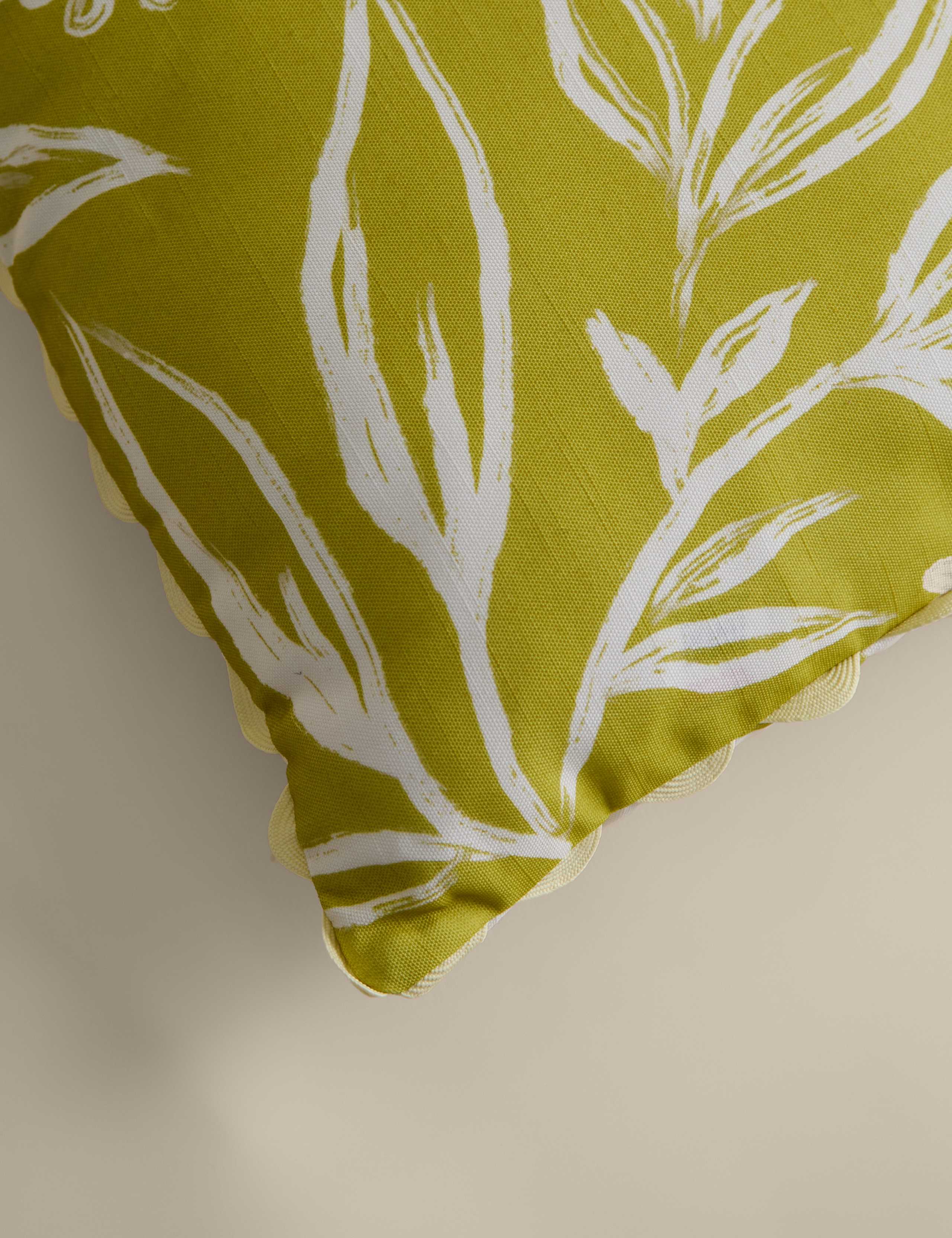 2 Pack Floral Outdoor Cushions 3 of 5