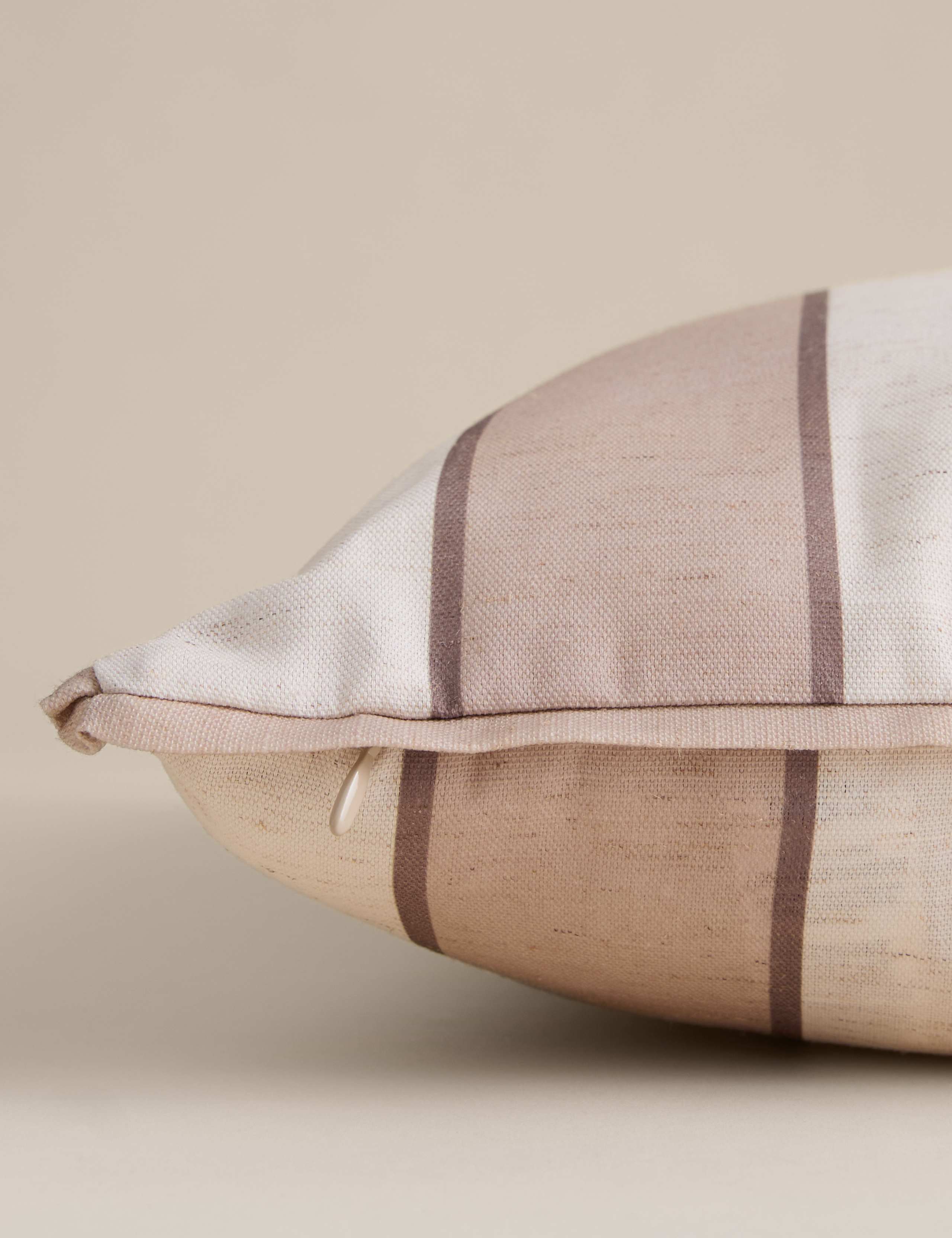 Set of 2 Striped Outdoor Cushions 2 of 4