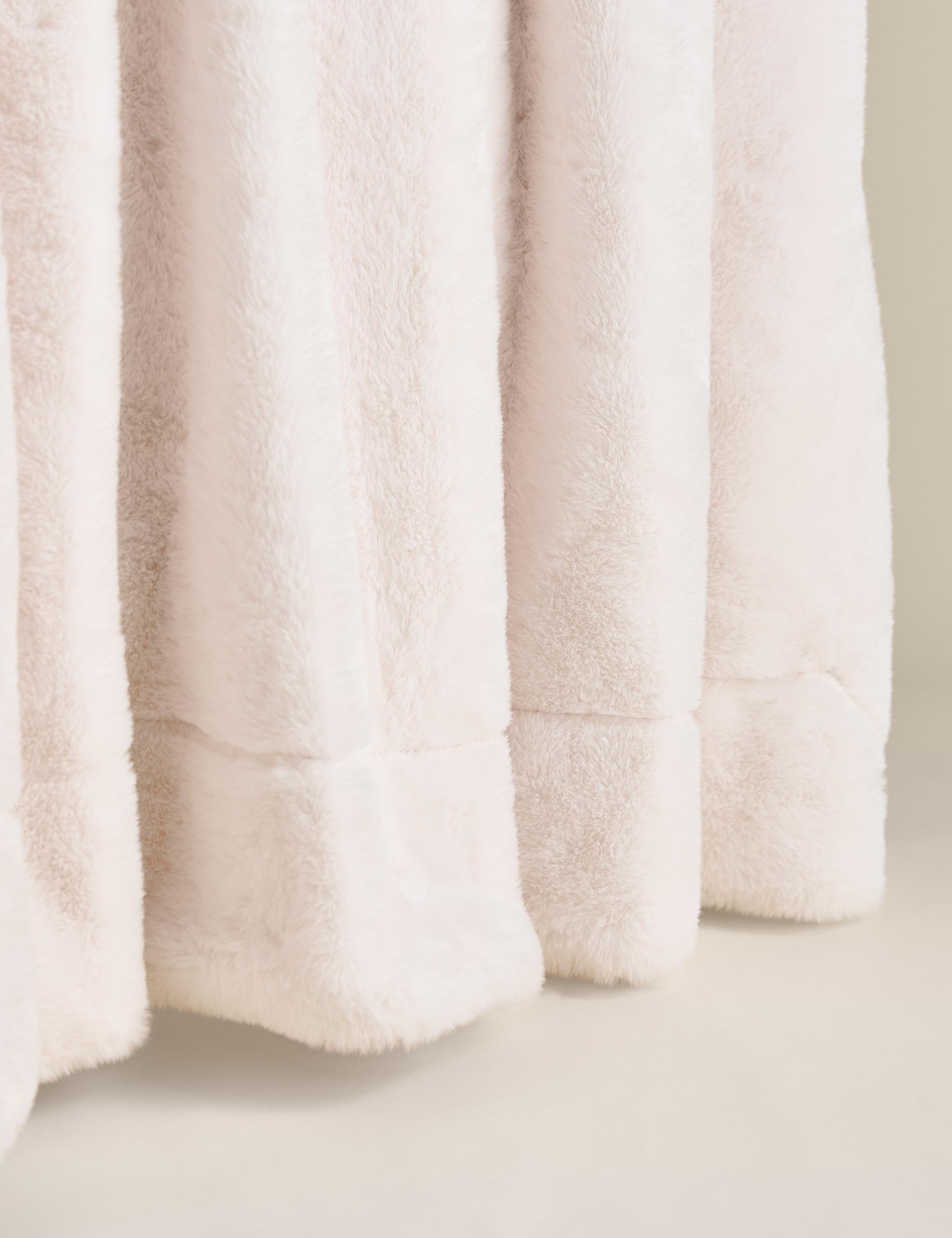 Supersoft Faux Fur Large Throw 5 of 6