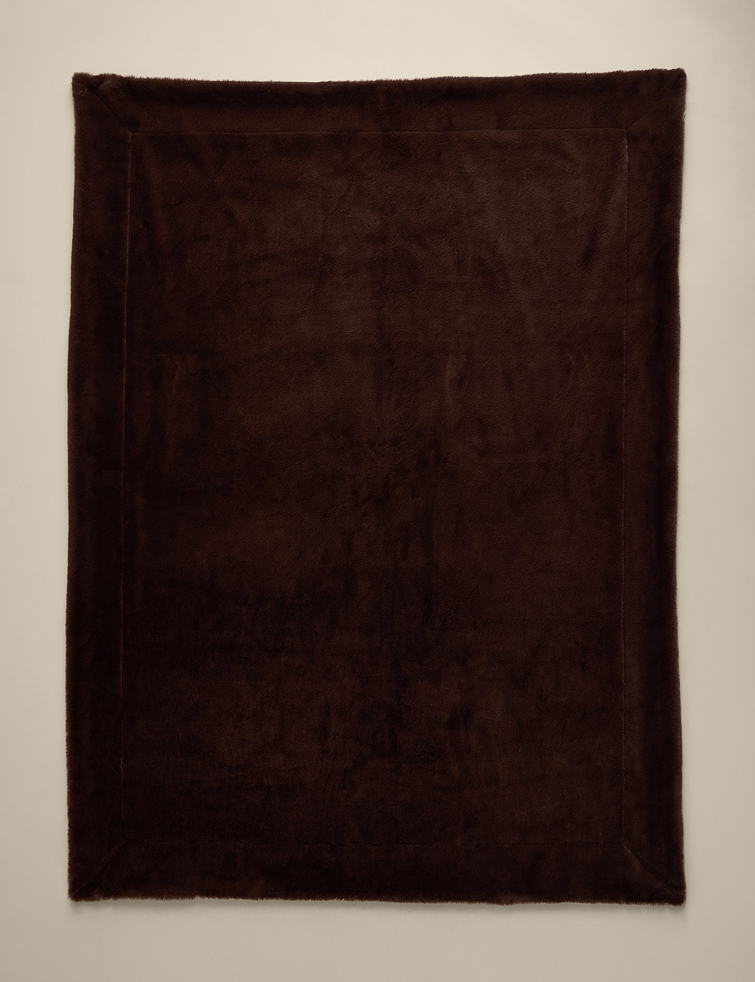 Supersoft Faux Fur Large Throw 2 of 4