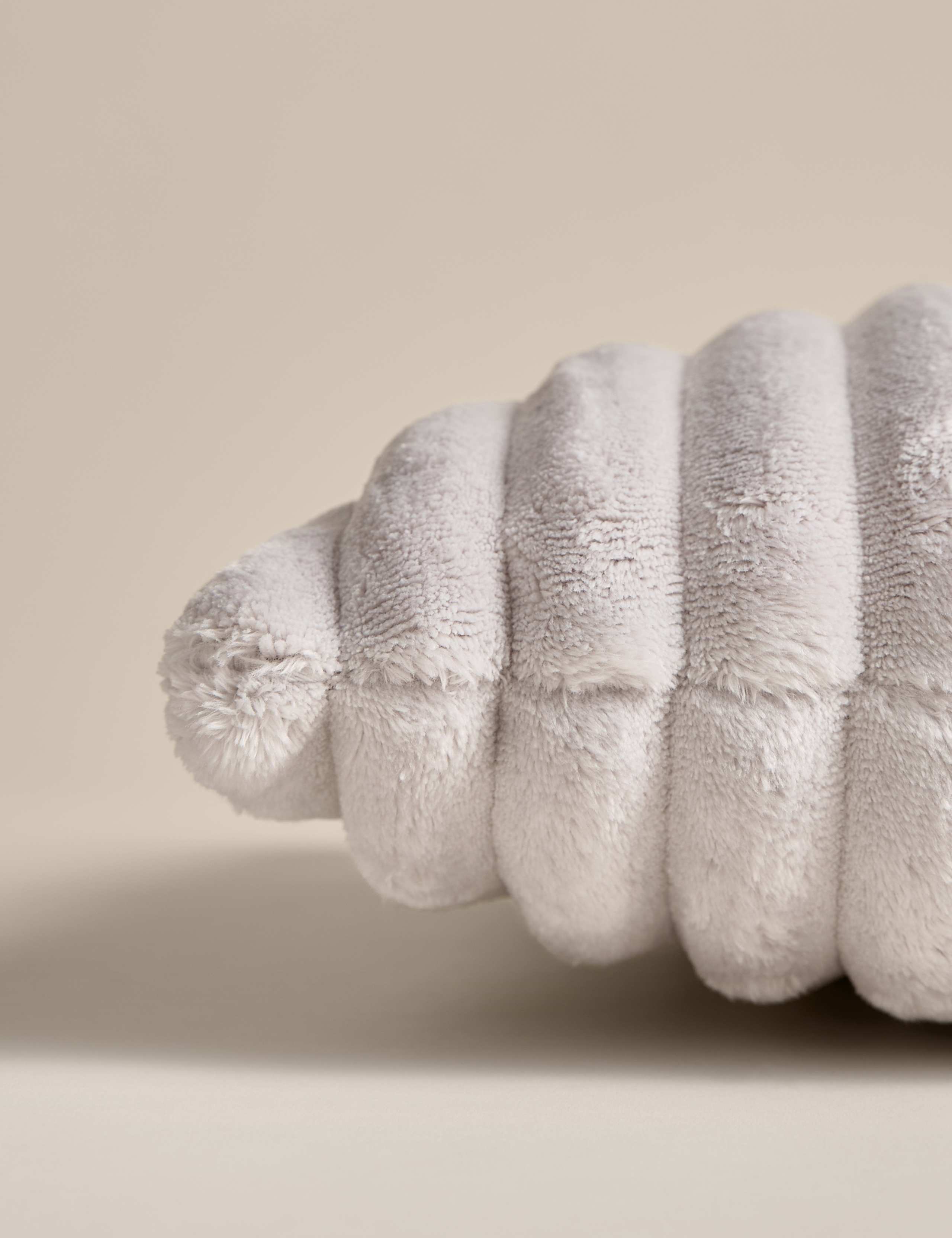 Ribbed Fleece Cushion 2 of 3