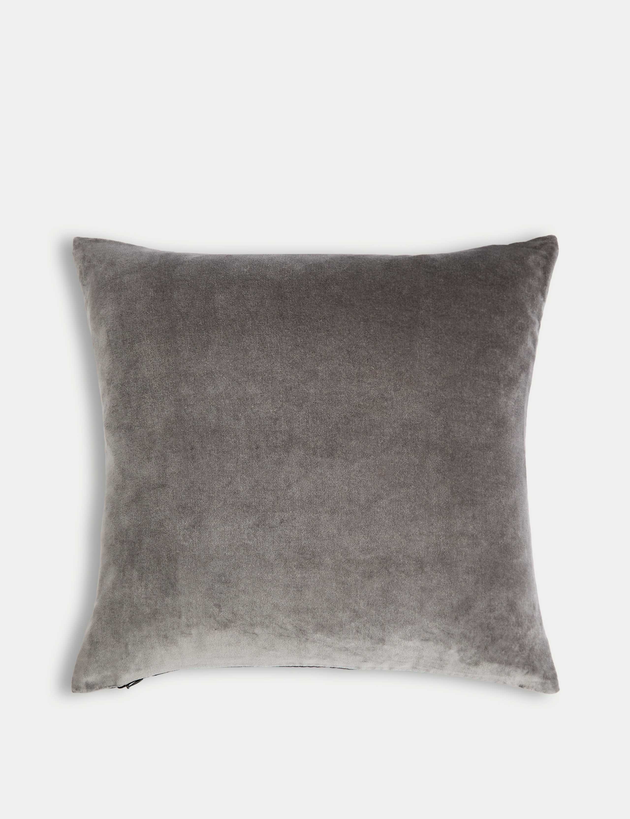Band Cushion 3 of 5