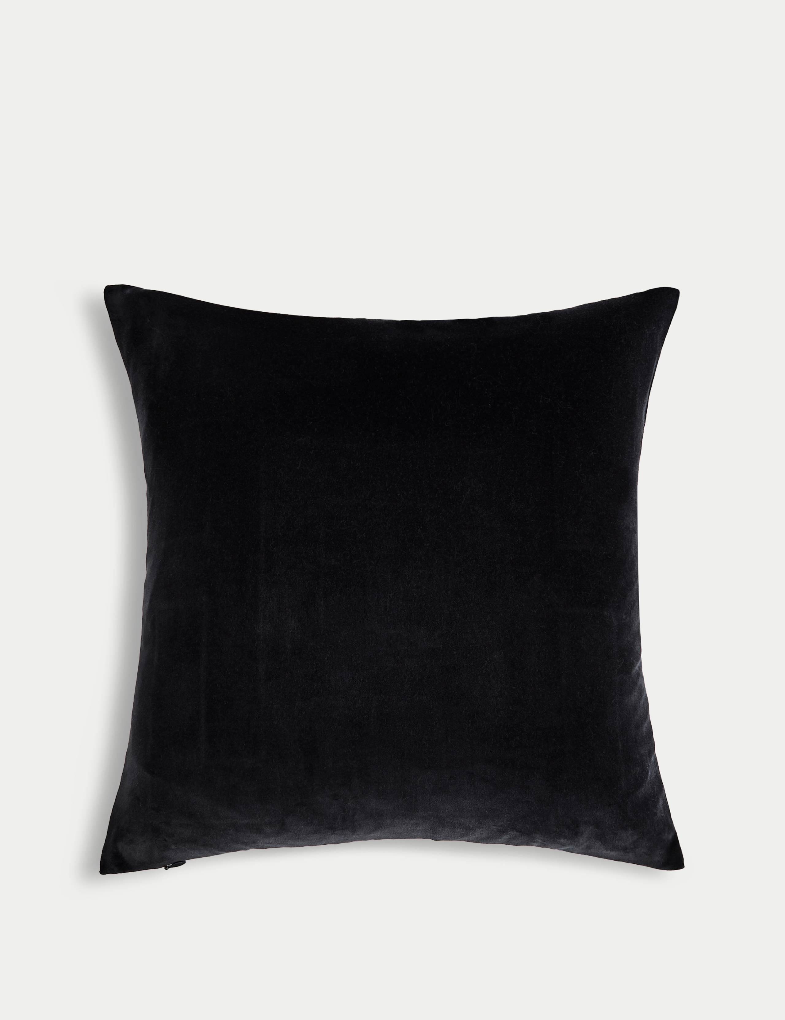 Cut Square Cushion 3 of 6