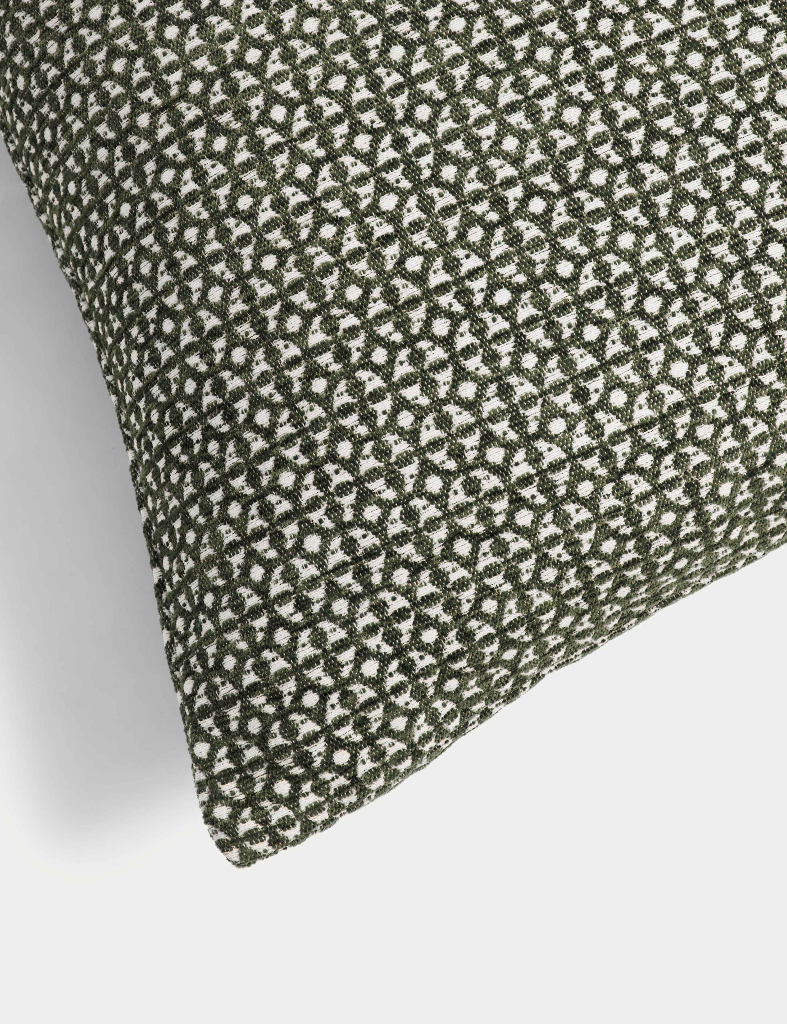 Circle Star Cushion 3 of 3