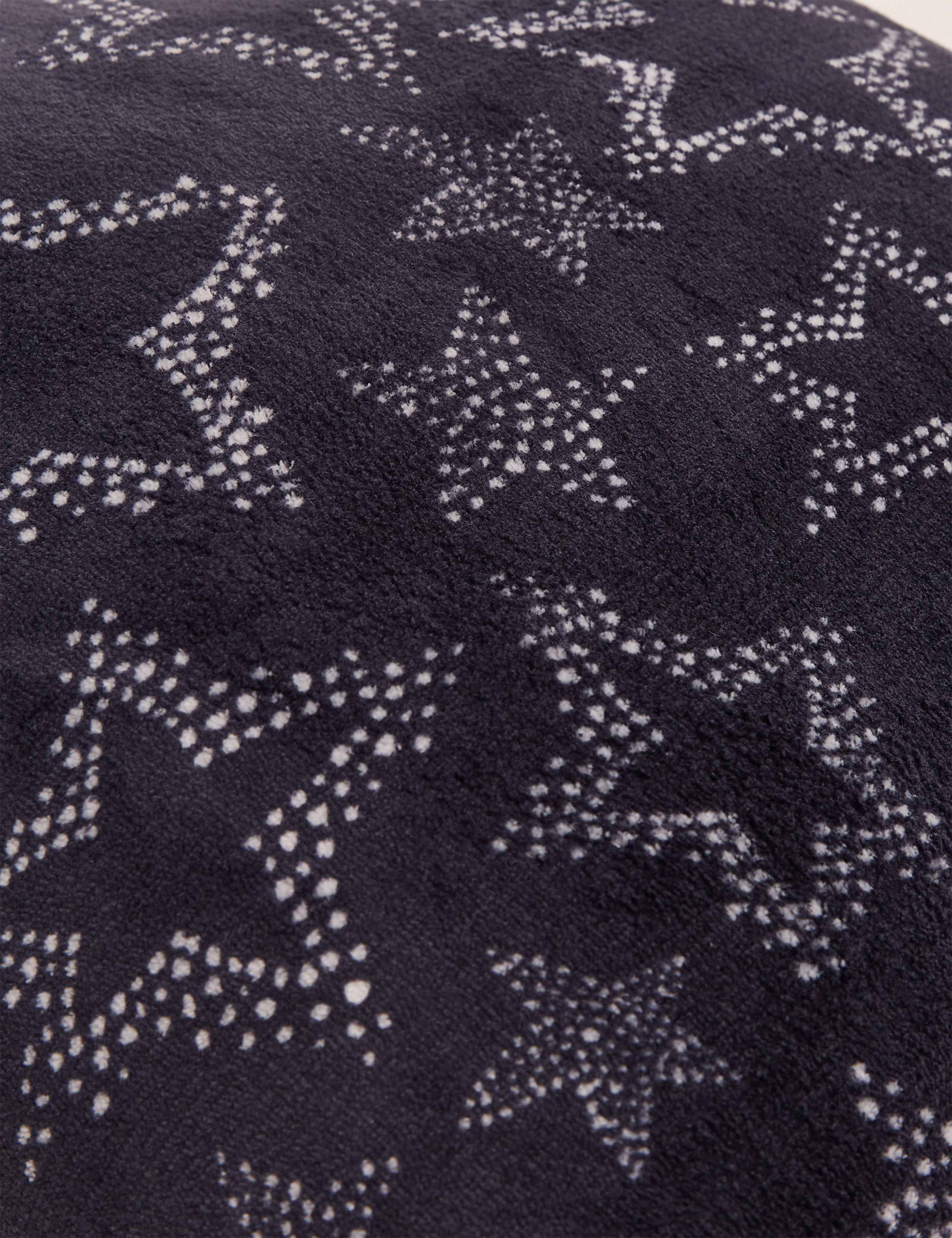 Star Fleece Medium Cushion 3 of 5