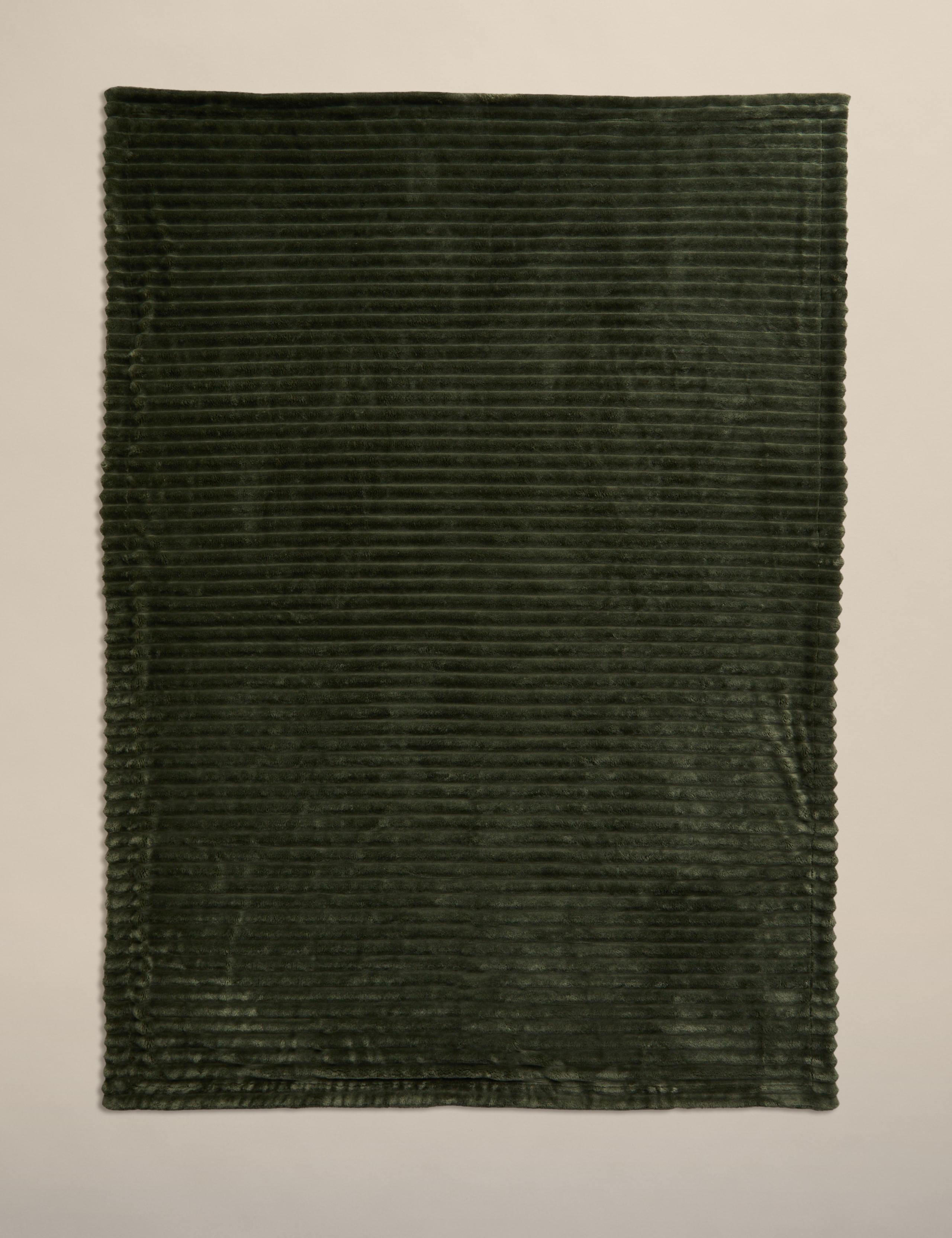 Fleece Ribbed Throw 3 of 4
