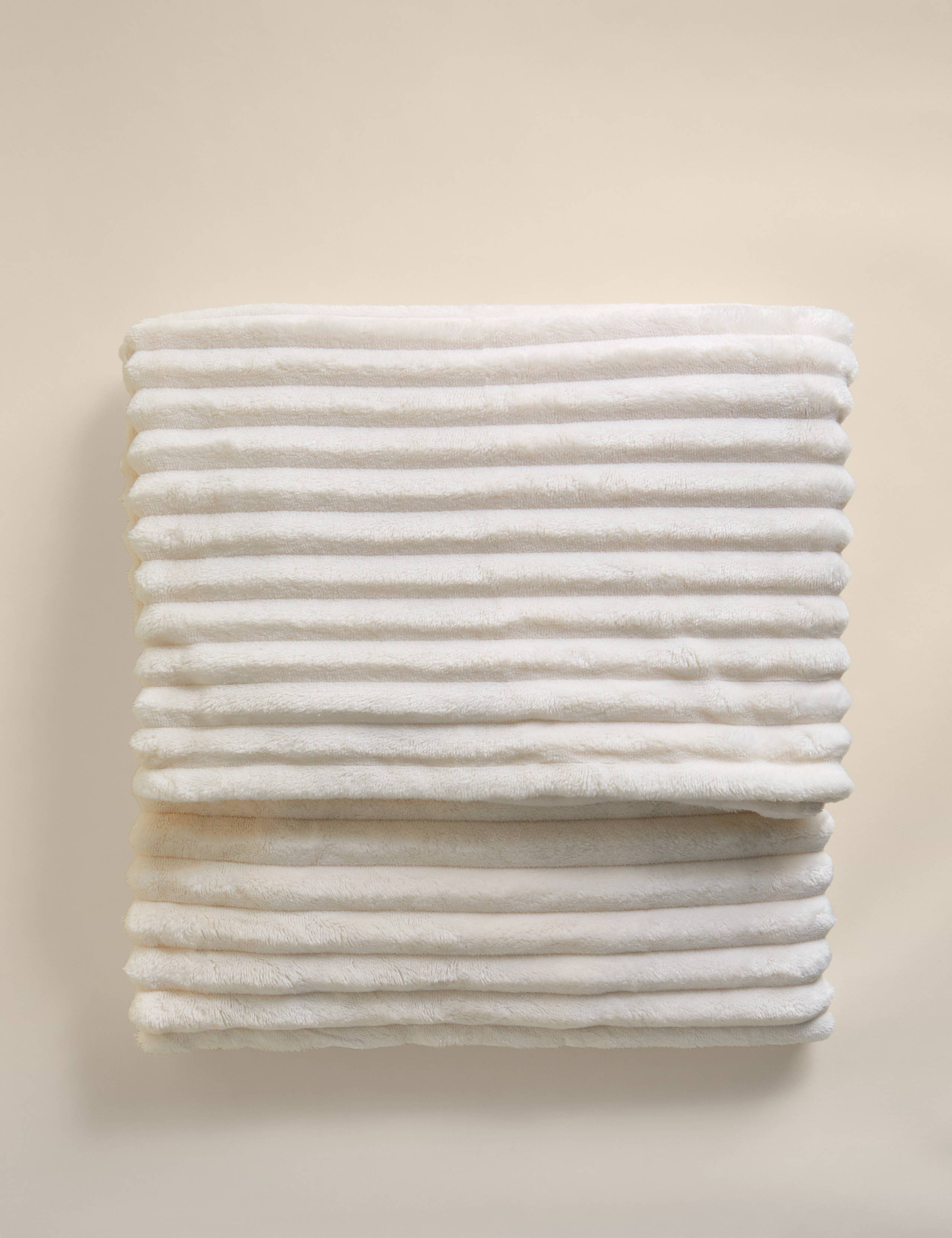 Fleece Ribbed Throw 1 of 4