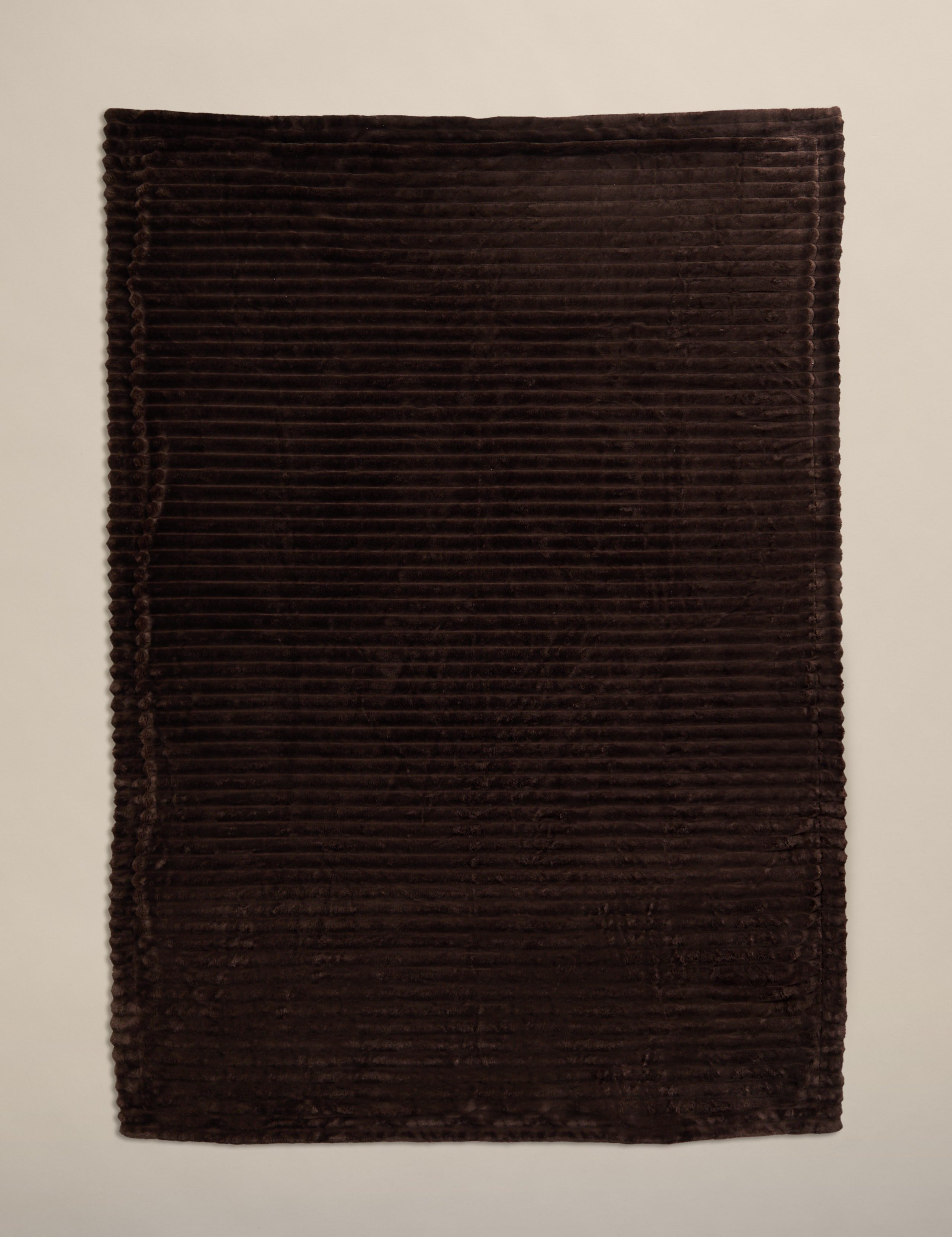 Fleece Ribbed Throw 3 of 4