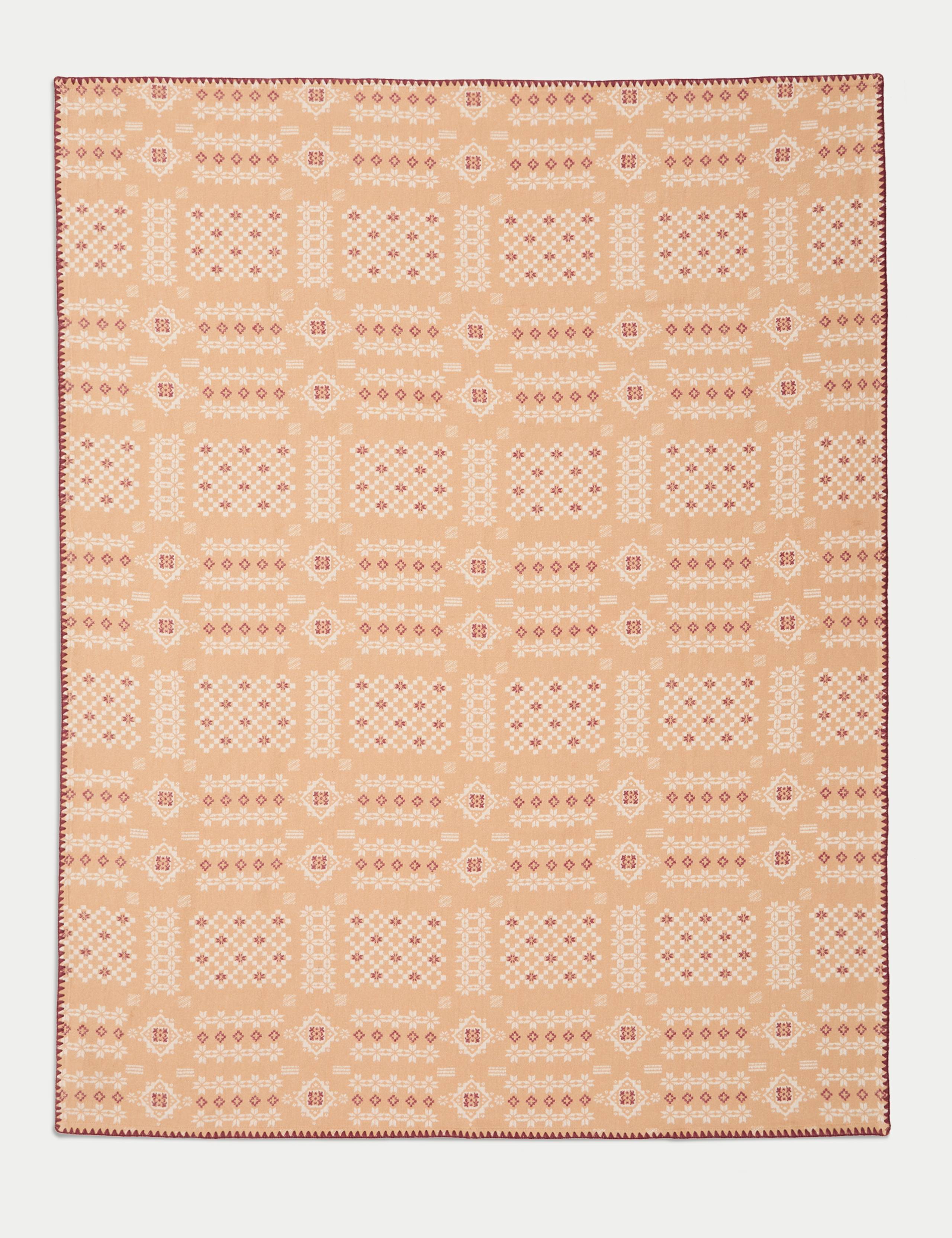 Sierra Pure Cotton Blanket Stitch Throw 3 of 5