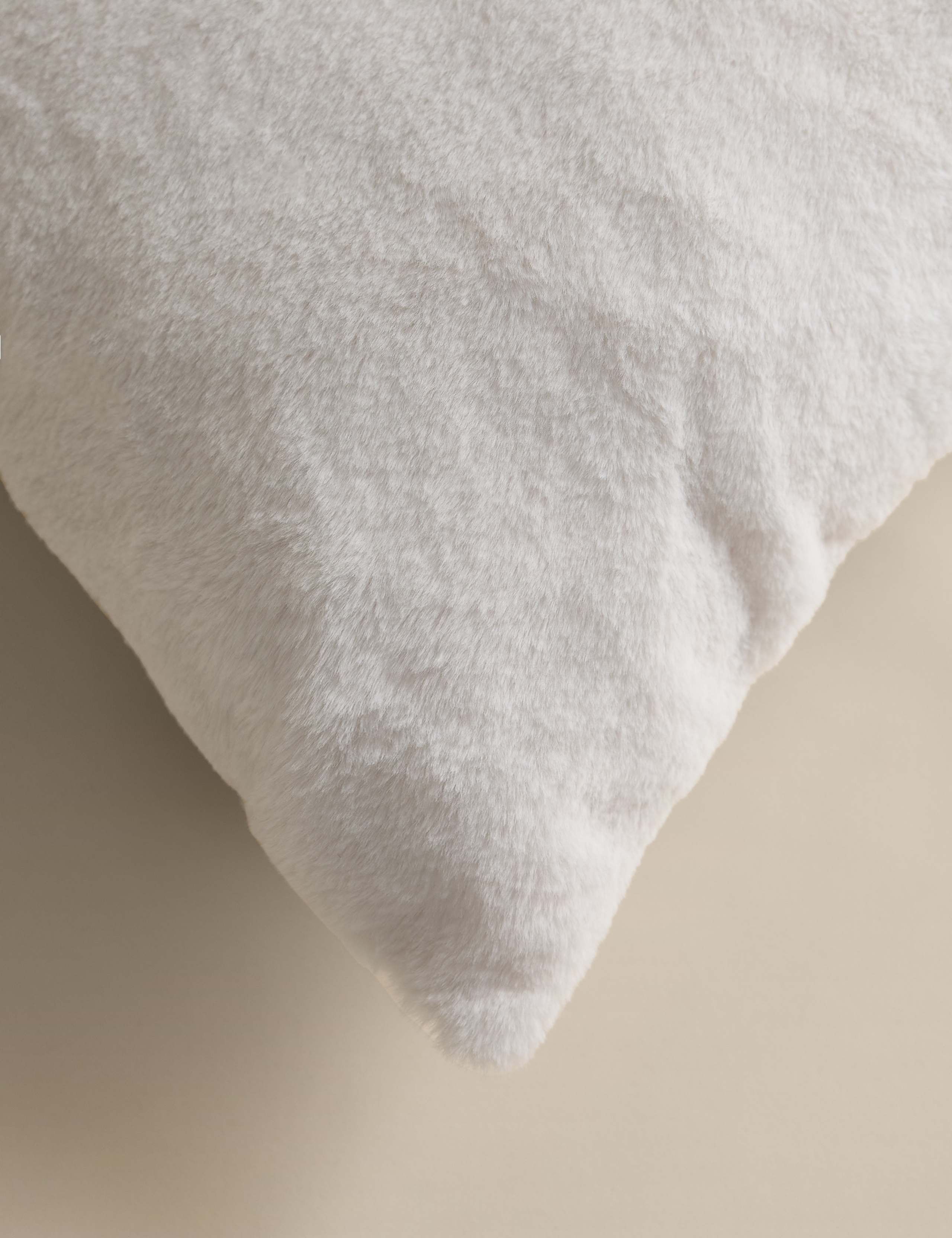 Supersoft Faux Fur Cushion 4 of 4