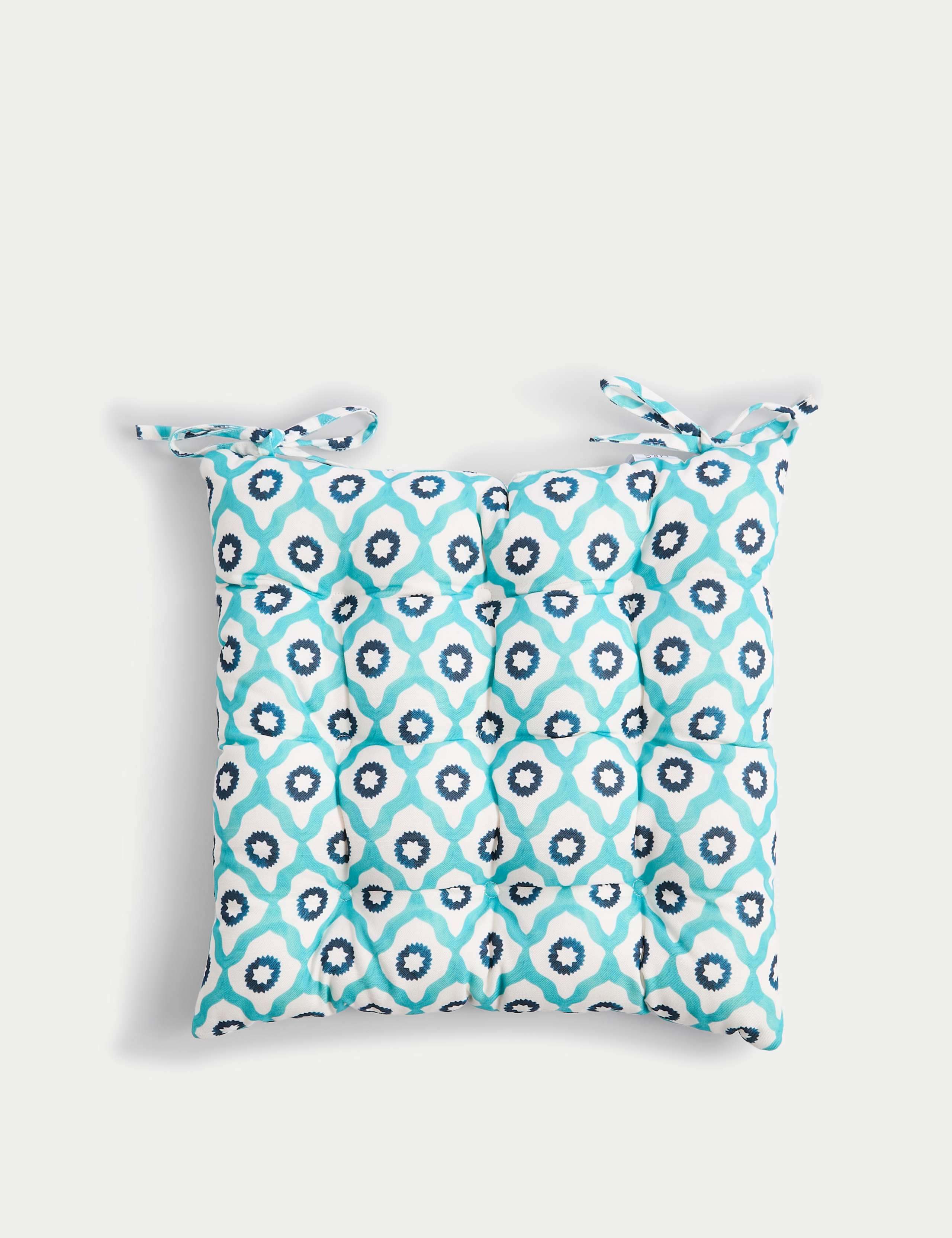 Set of 2 Geometric Outdoor Seat Pads 1 of 4