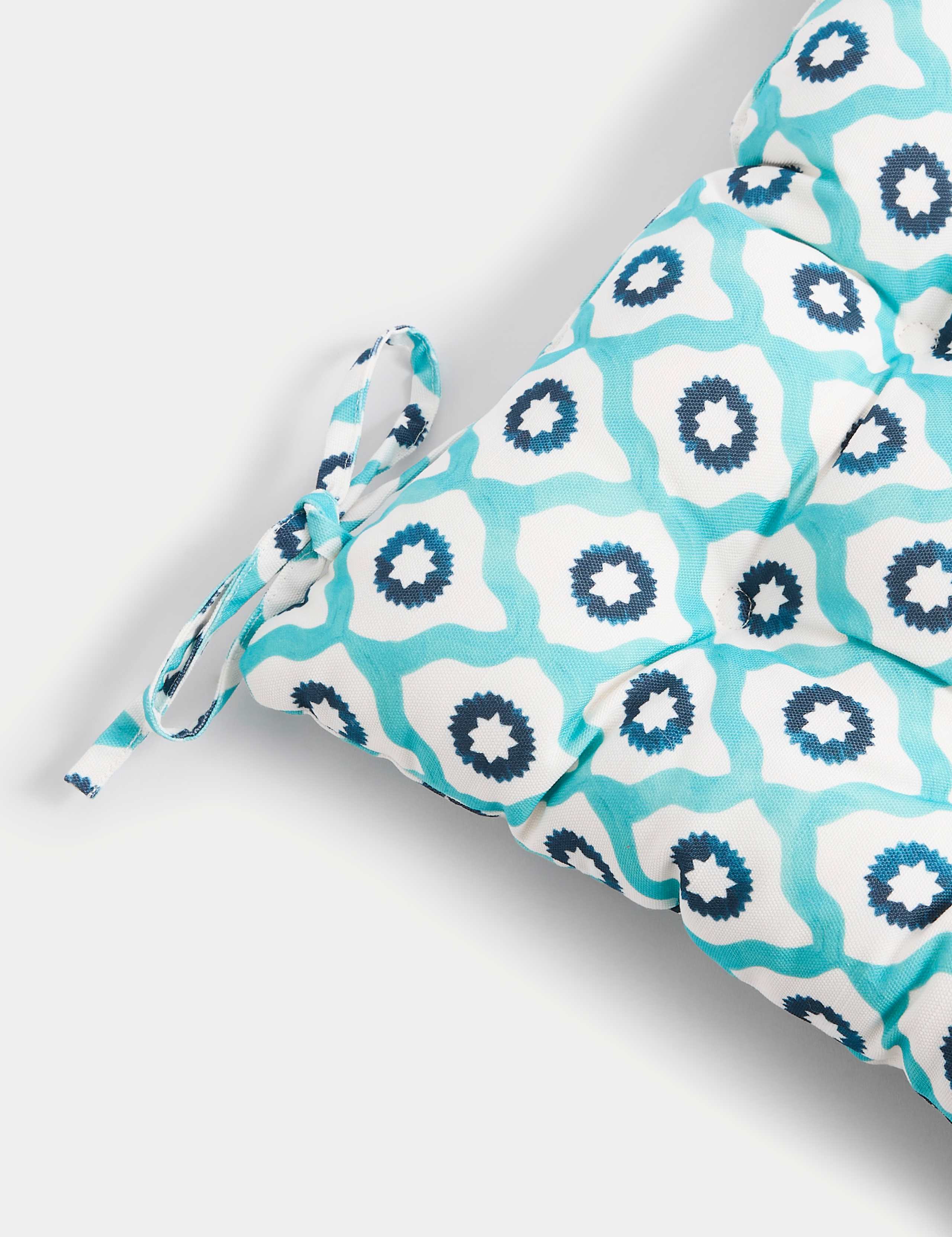 Set of 2 Geometric Outdoor Seat Pads 3 of 4