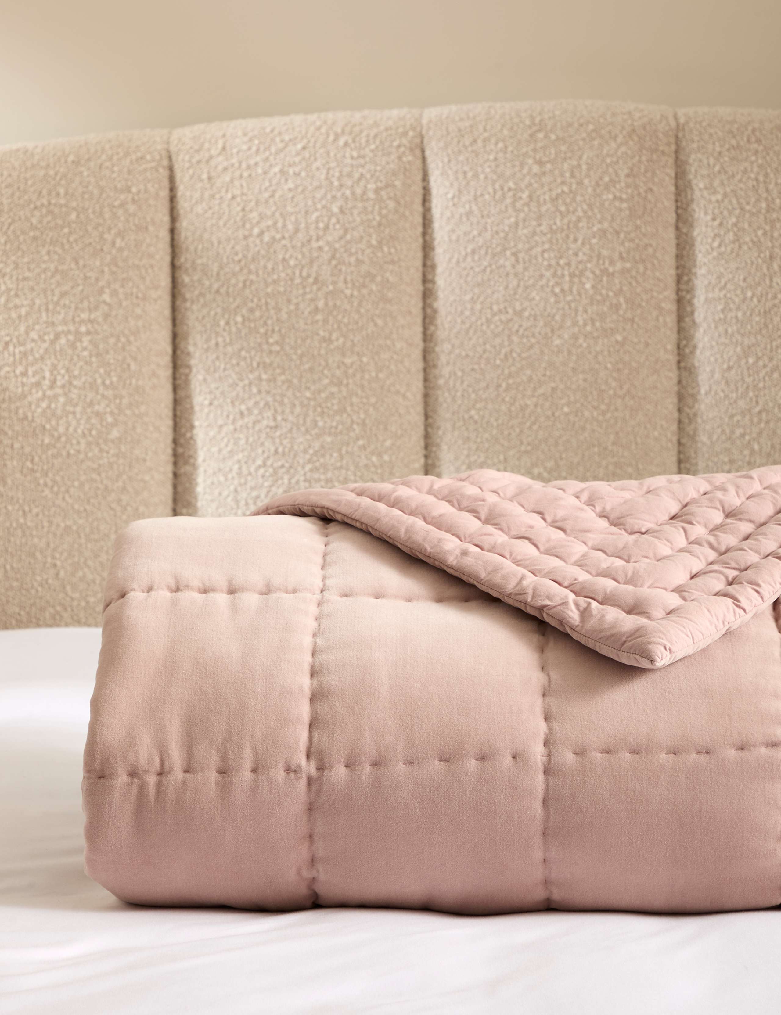 Cotton Velvet Quilted Bedspread 3 of 3