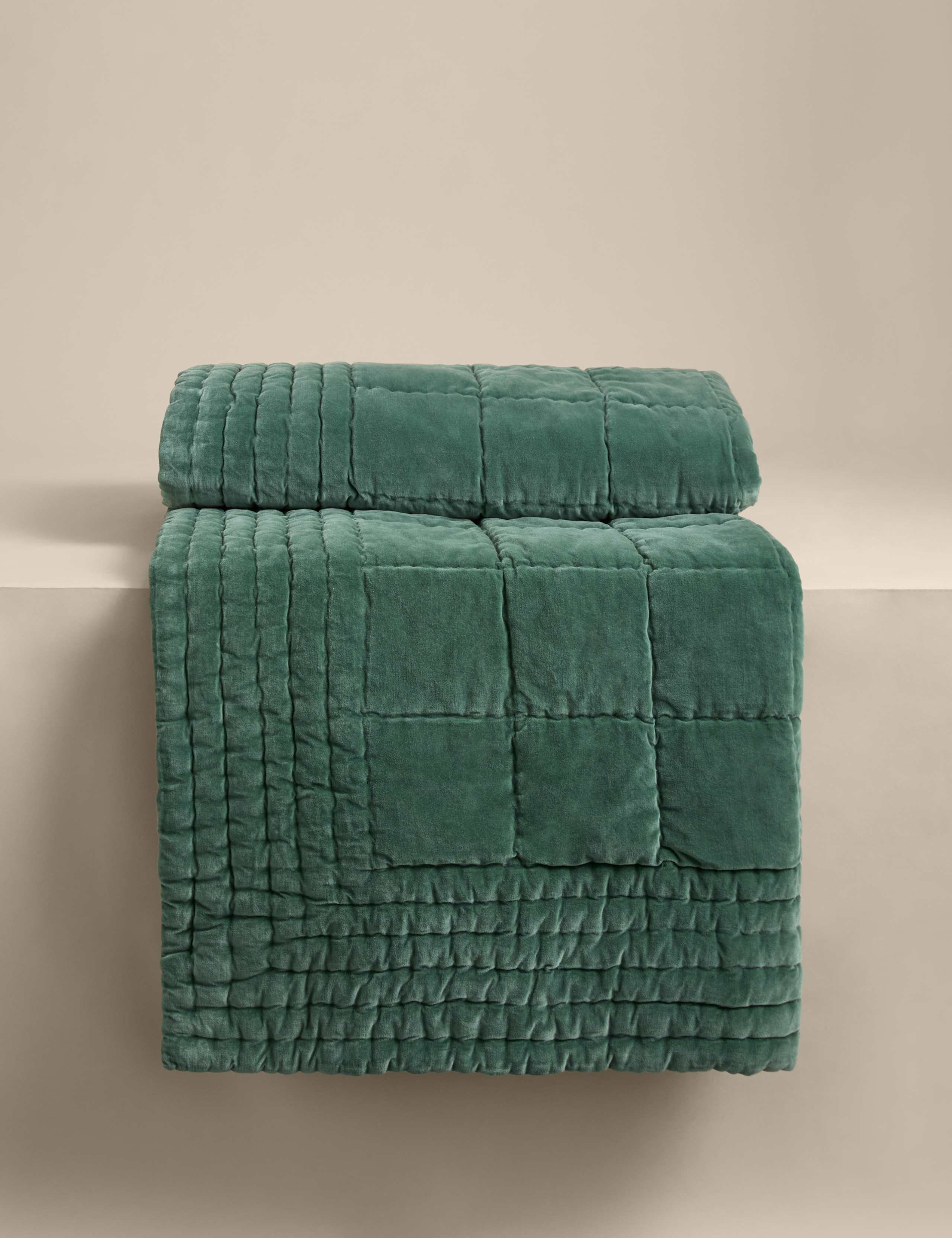 Cotton Velvet Quilted Bedspread 2 of 5