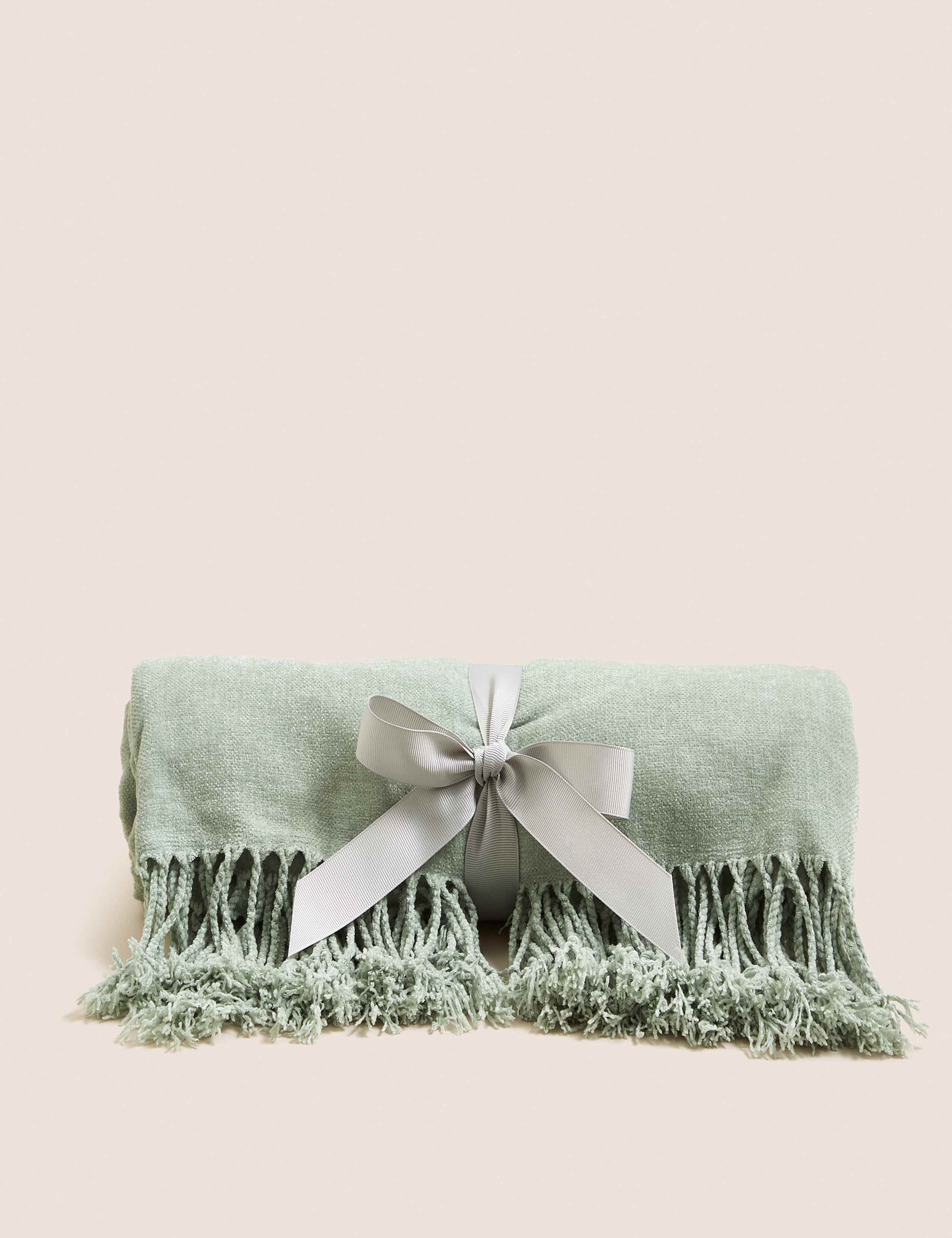 Chenille Plain Throw 5 of 5