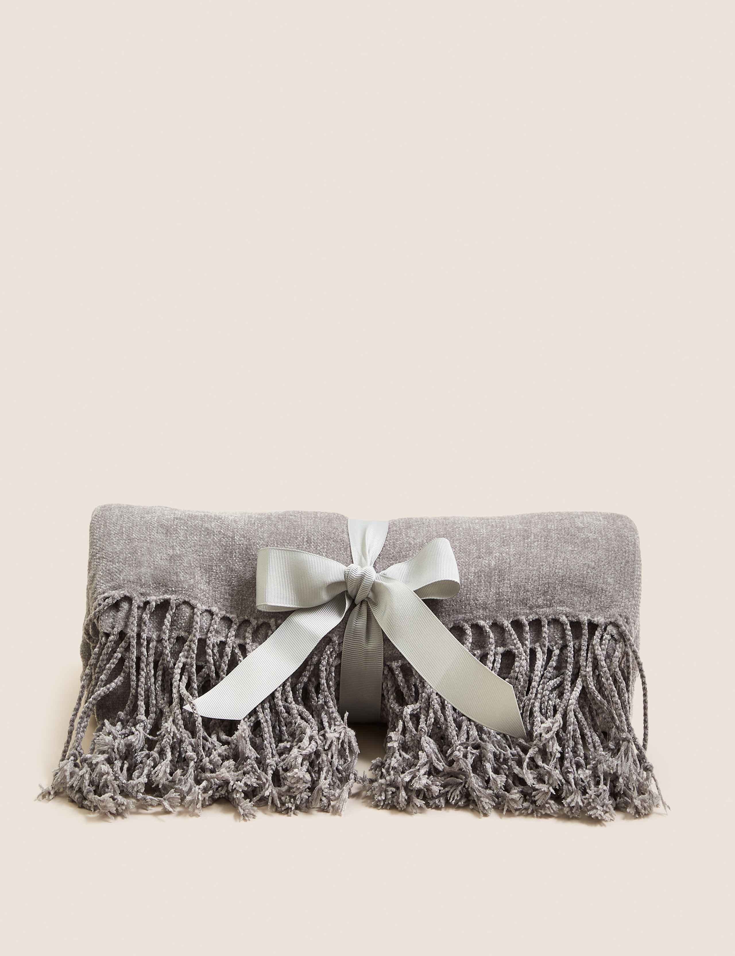 Chenille Plain Throw 5 of 5