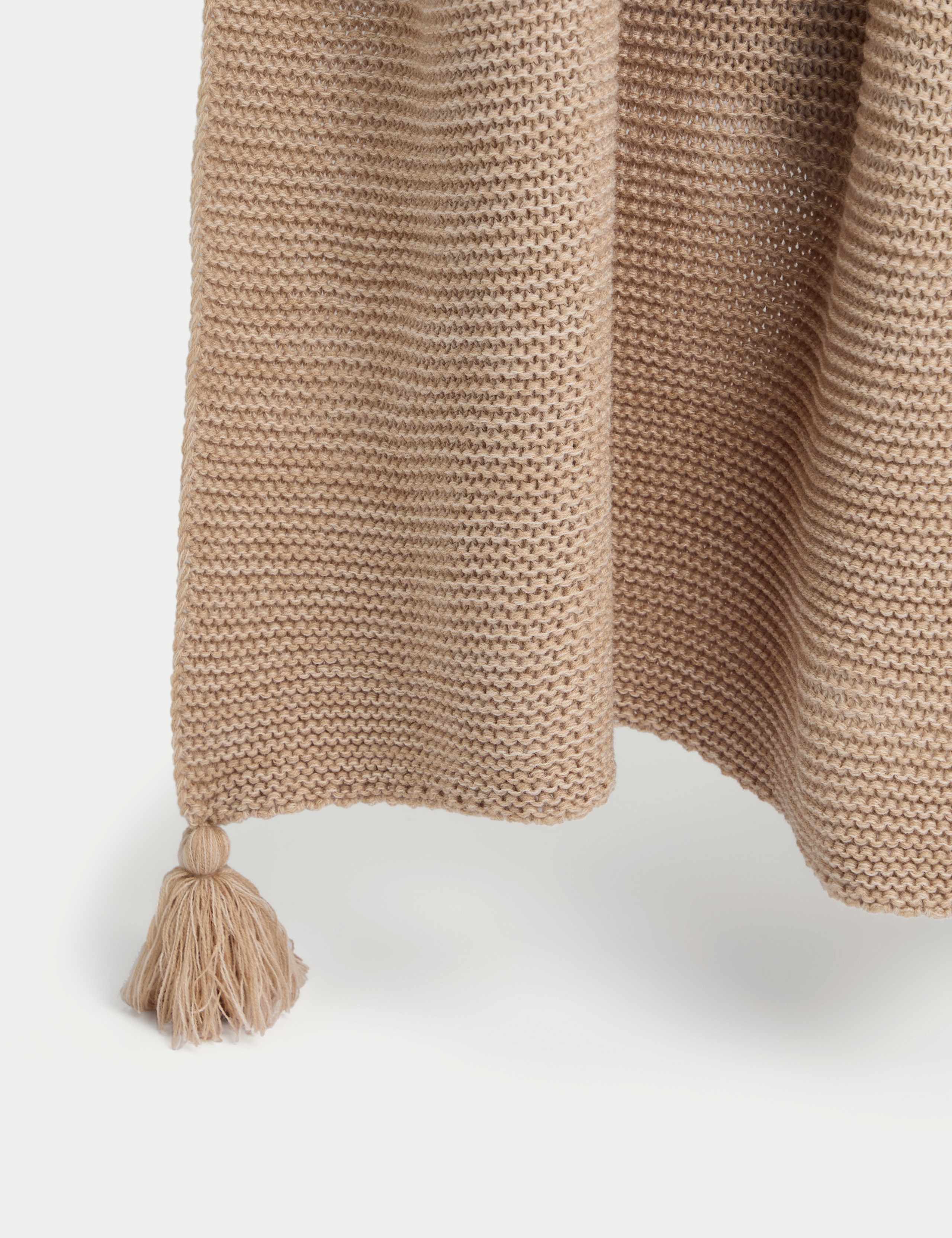 Knitted Tassel Throw 2 of 4