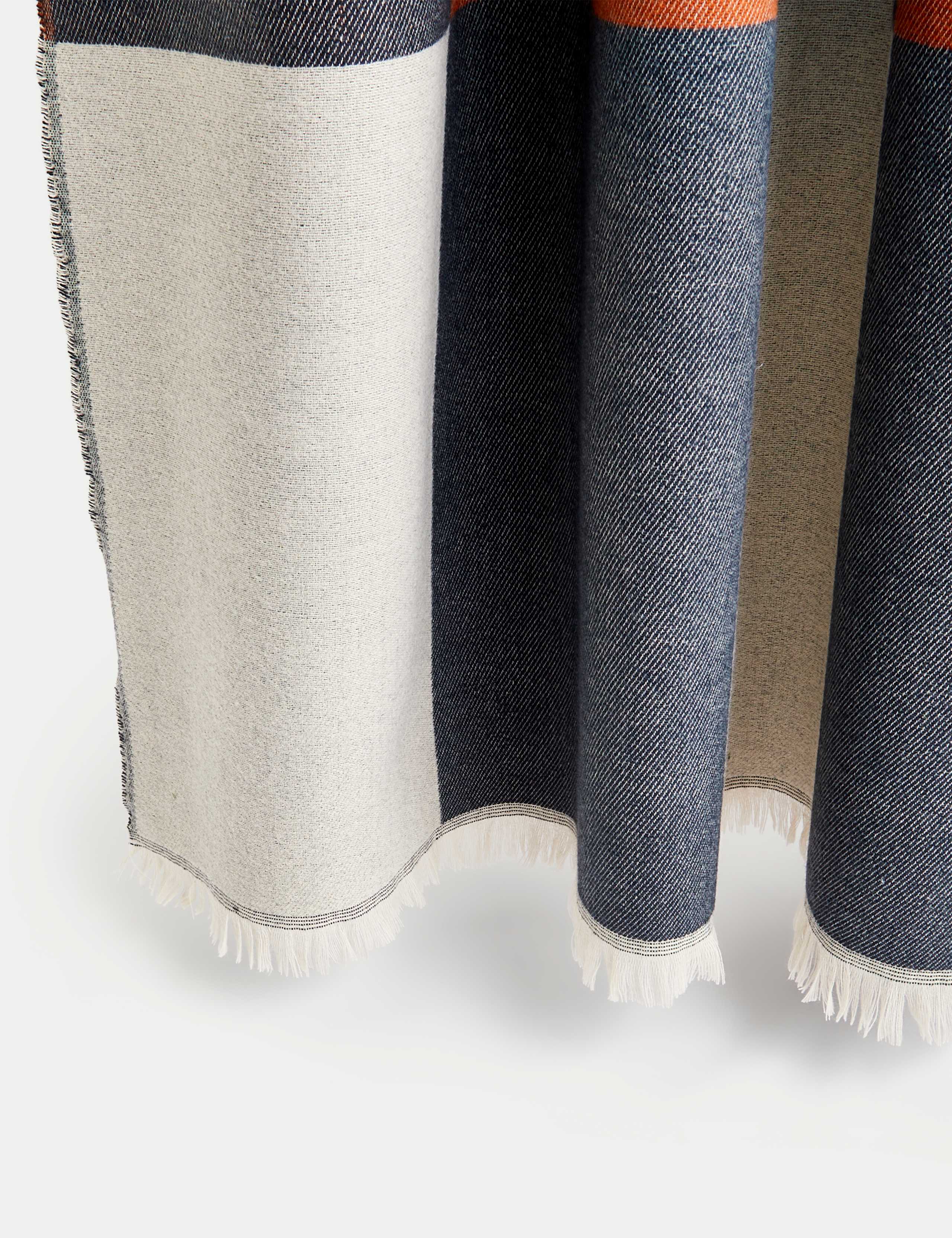 Brushed Woven Geometric Throw 2 of 5