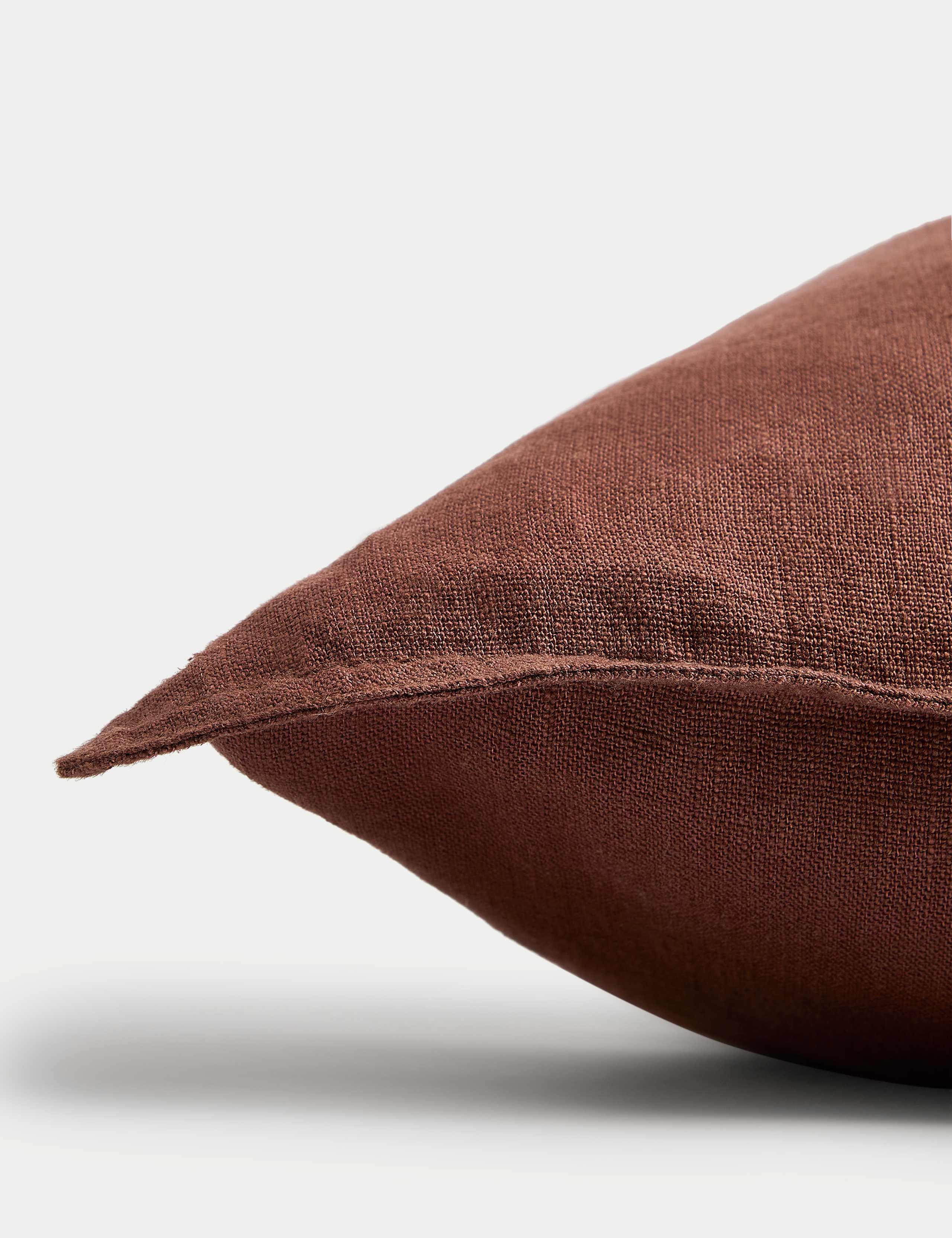 Pure Linen Cushion 2 of 3