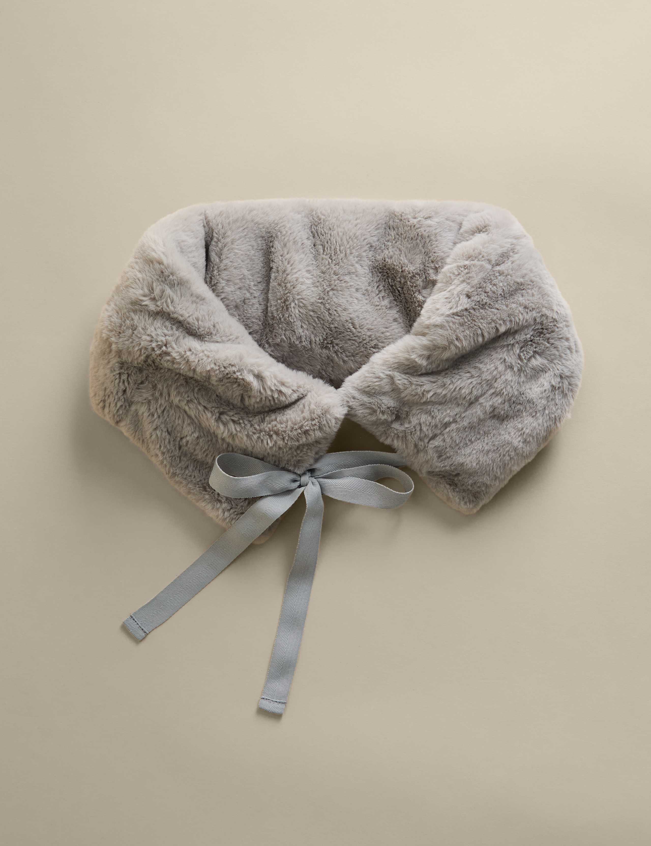 Supersoft Faux Fur Hottie 4 of 5