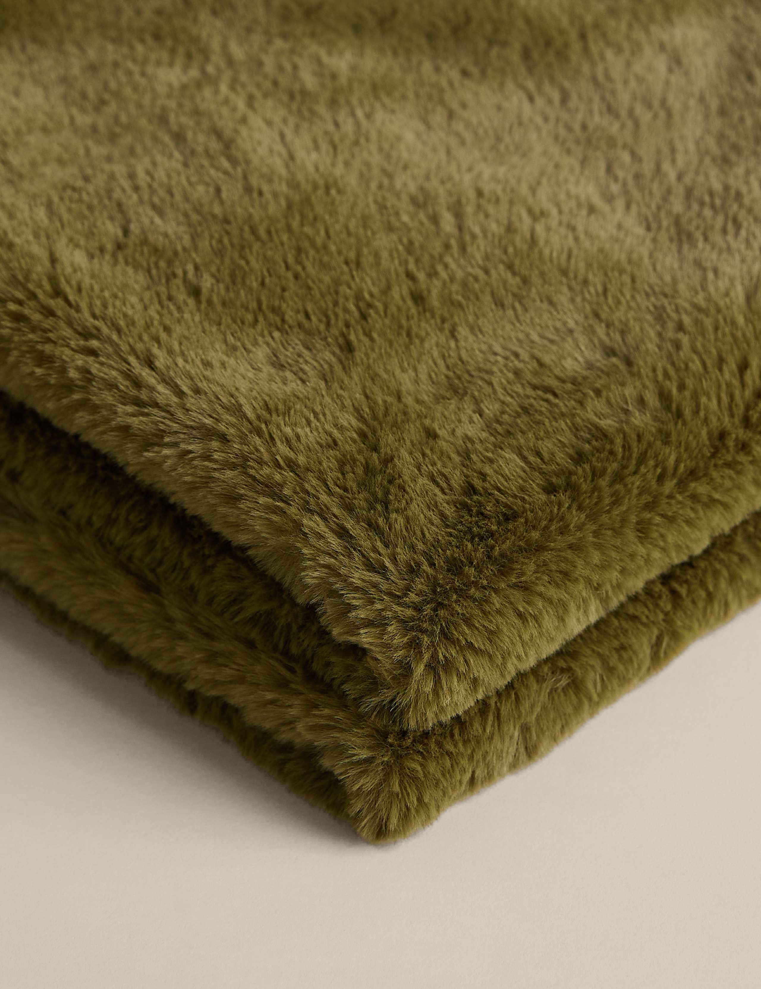 Supersoft Faux Fur Throw 2 of 4