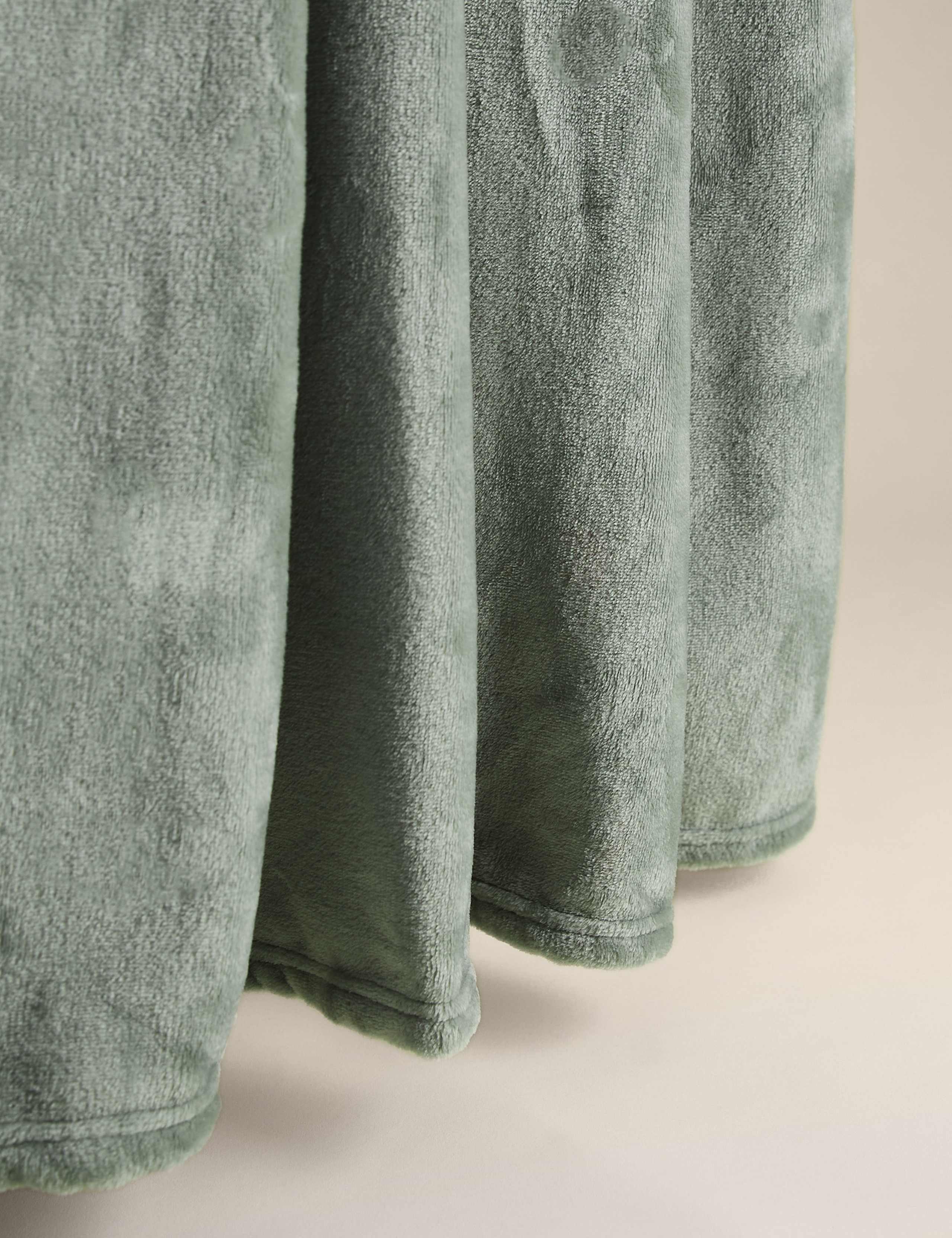 Fleece Throw 2 of 4