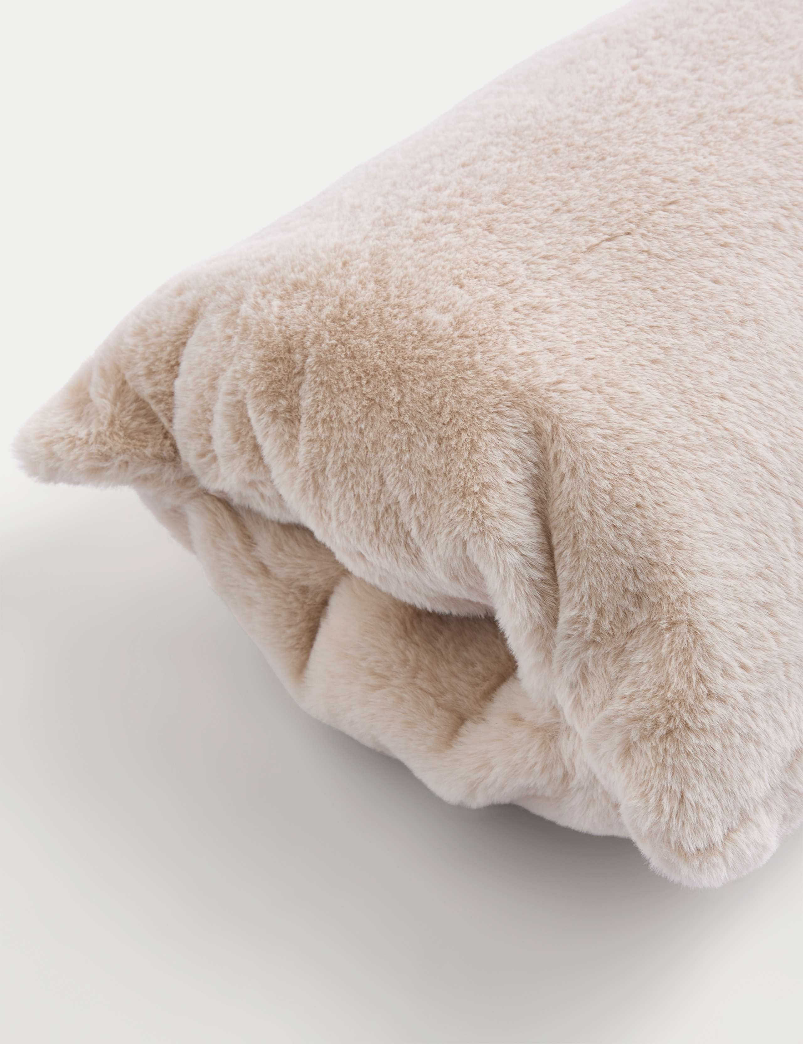 Supersoft Pocket Bolster Cushion 2 of 3
