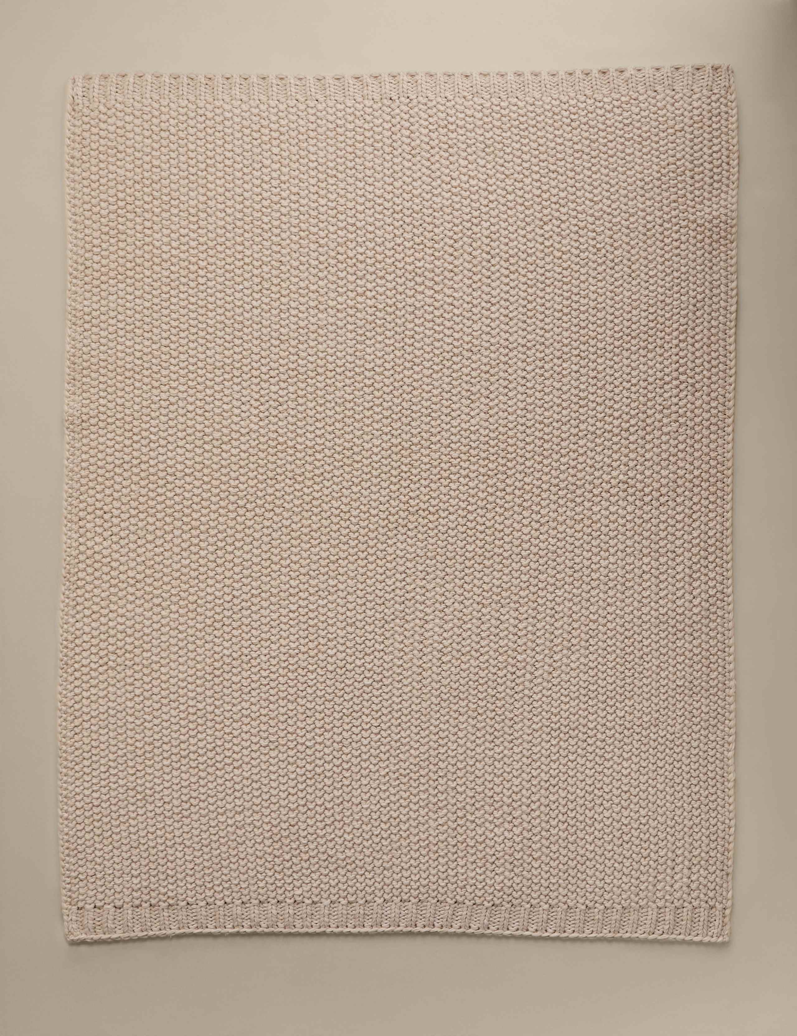 Chunky Knit Throw 3 of 4