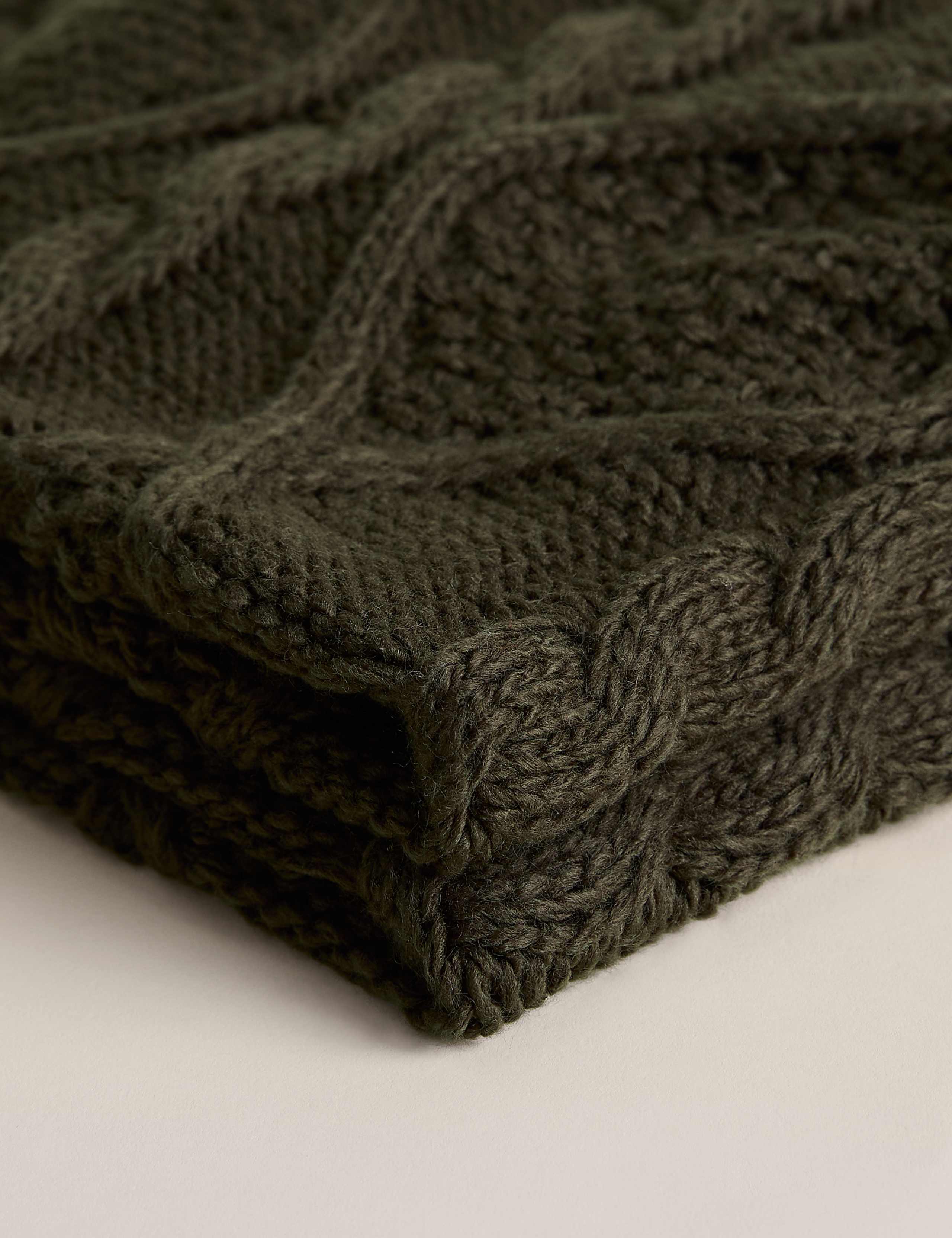 Cable Knit Throw 4 of 4