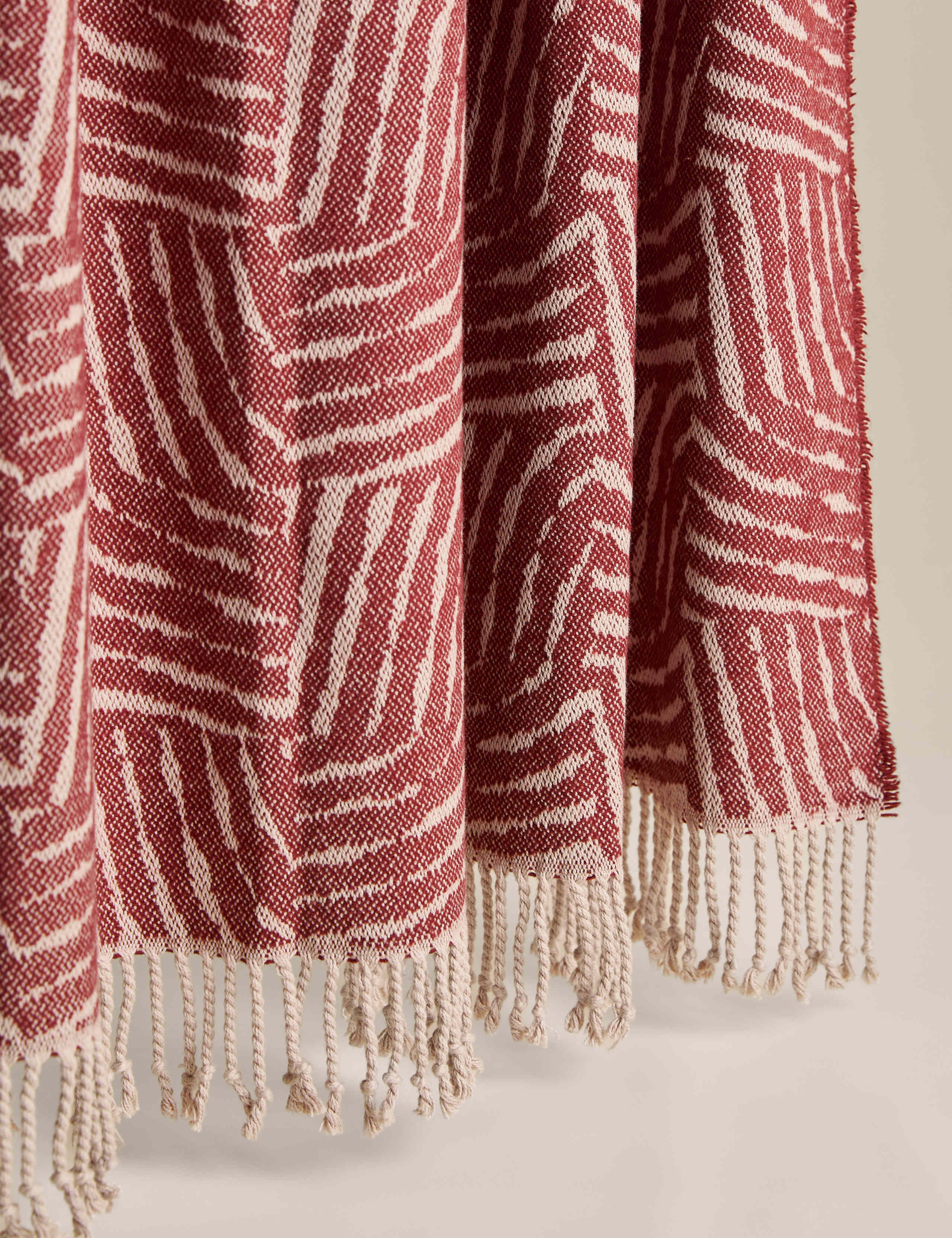 Cotton Rich Geometric Throw 2 of 4