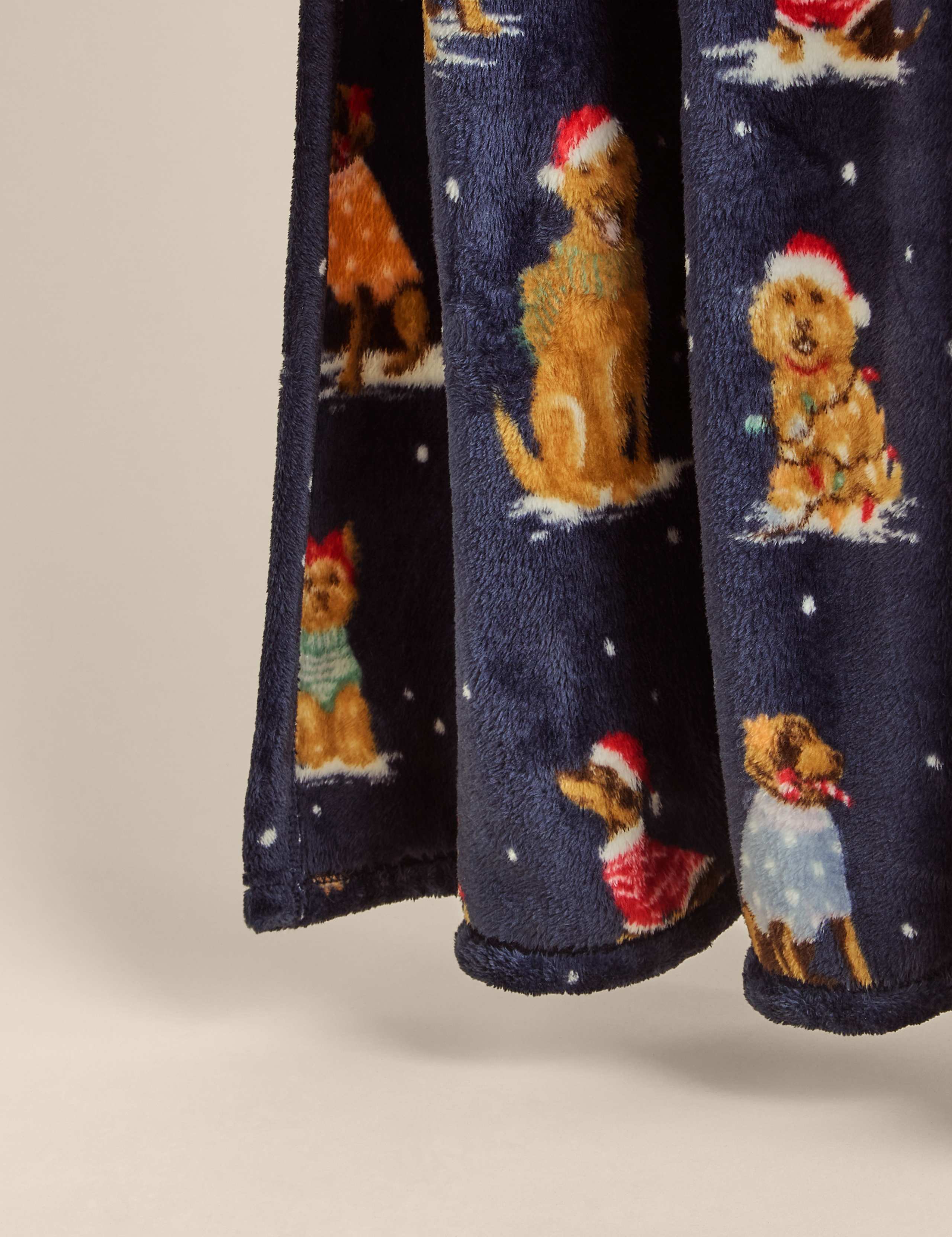 Soft Fleece Dog Print Throw 1 of 3