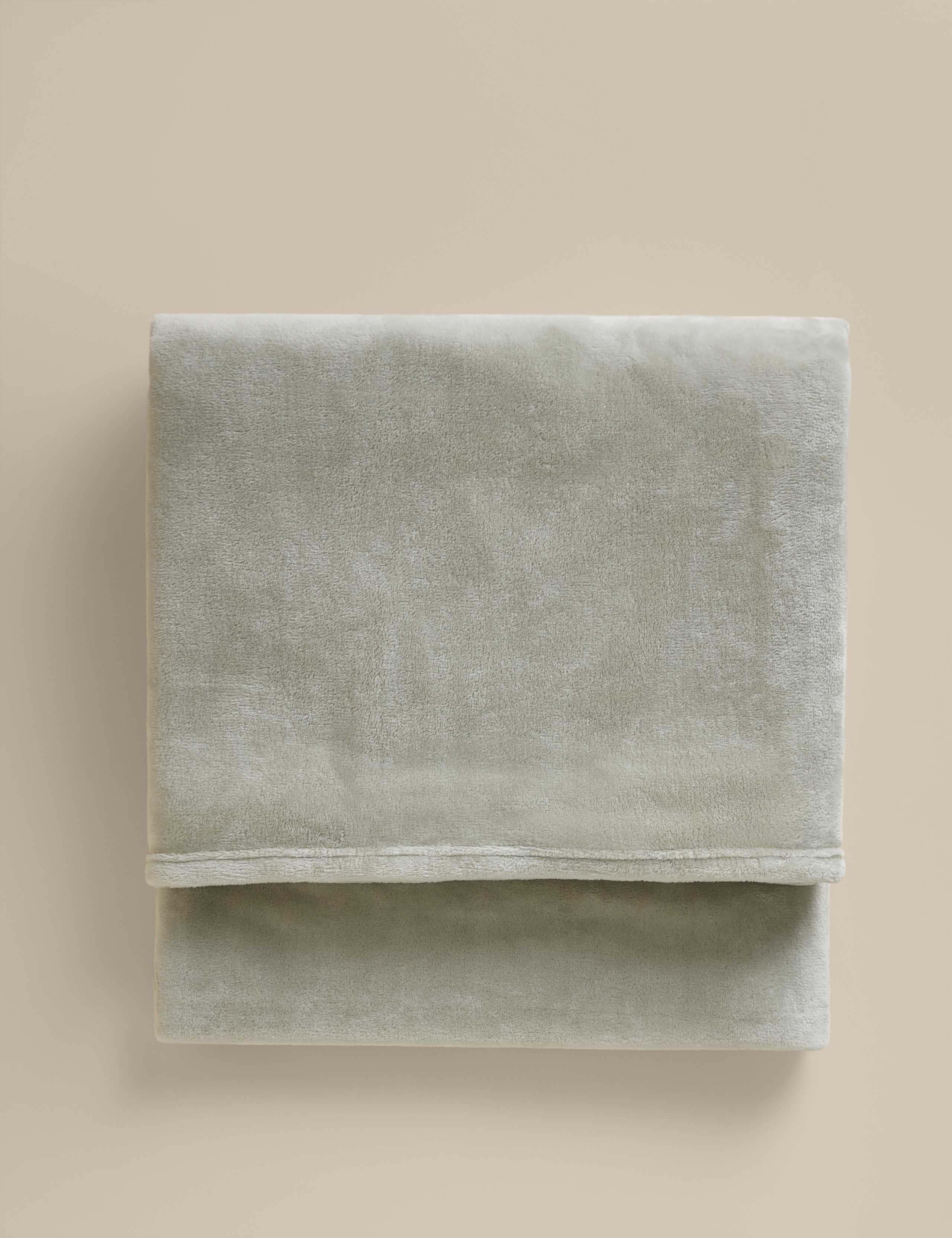 Soft Fleece Throw 1 of 4