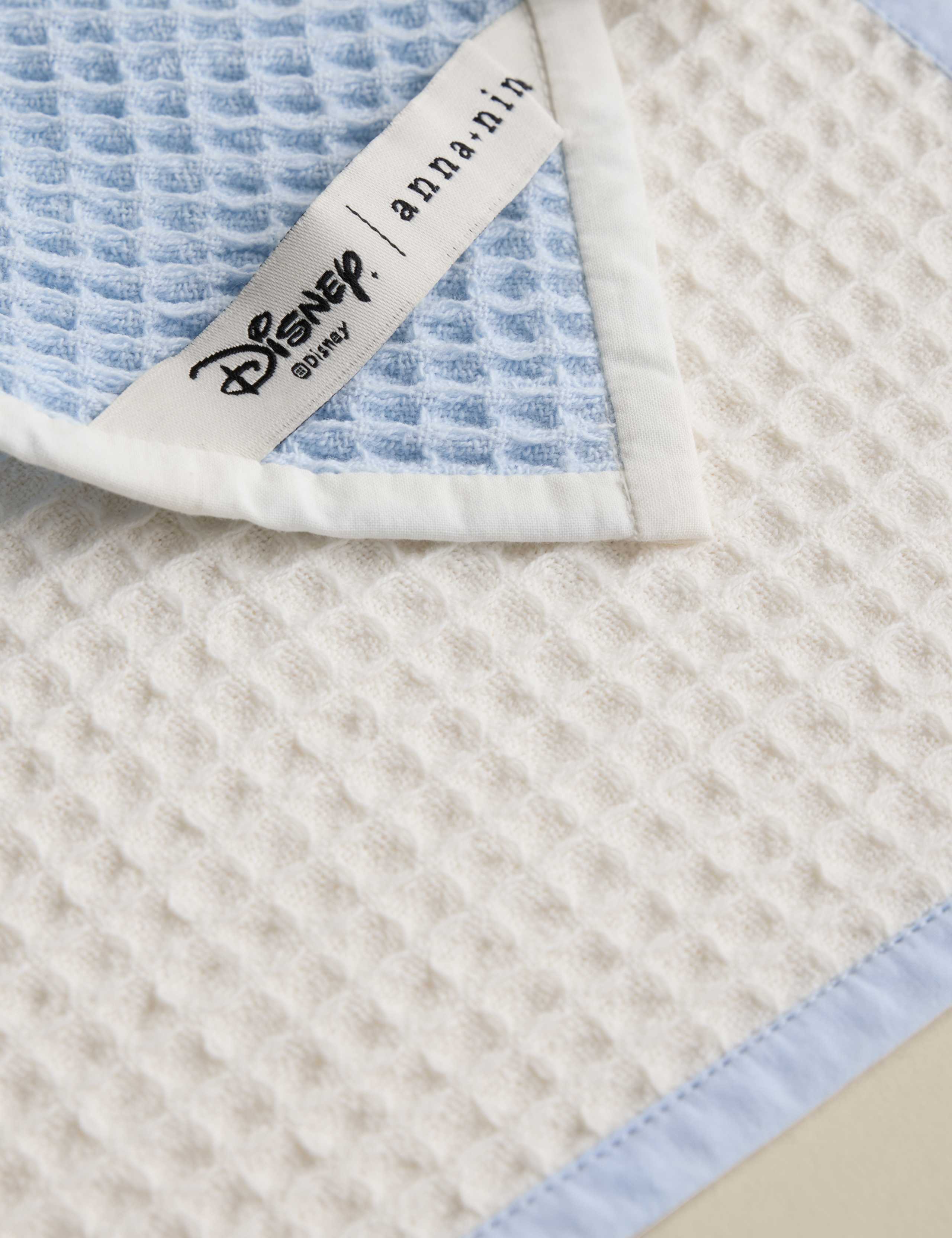 2pk Pure Cotton Frozen™ Let It Go Tea Towels 5 of 5
