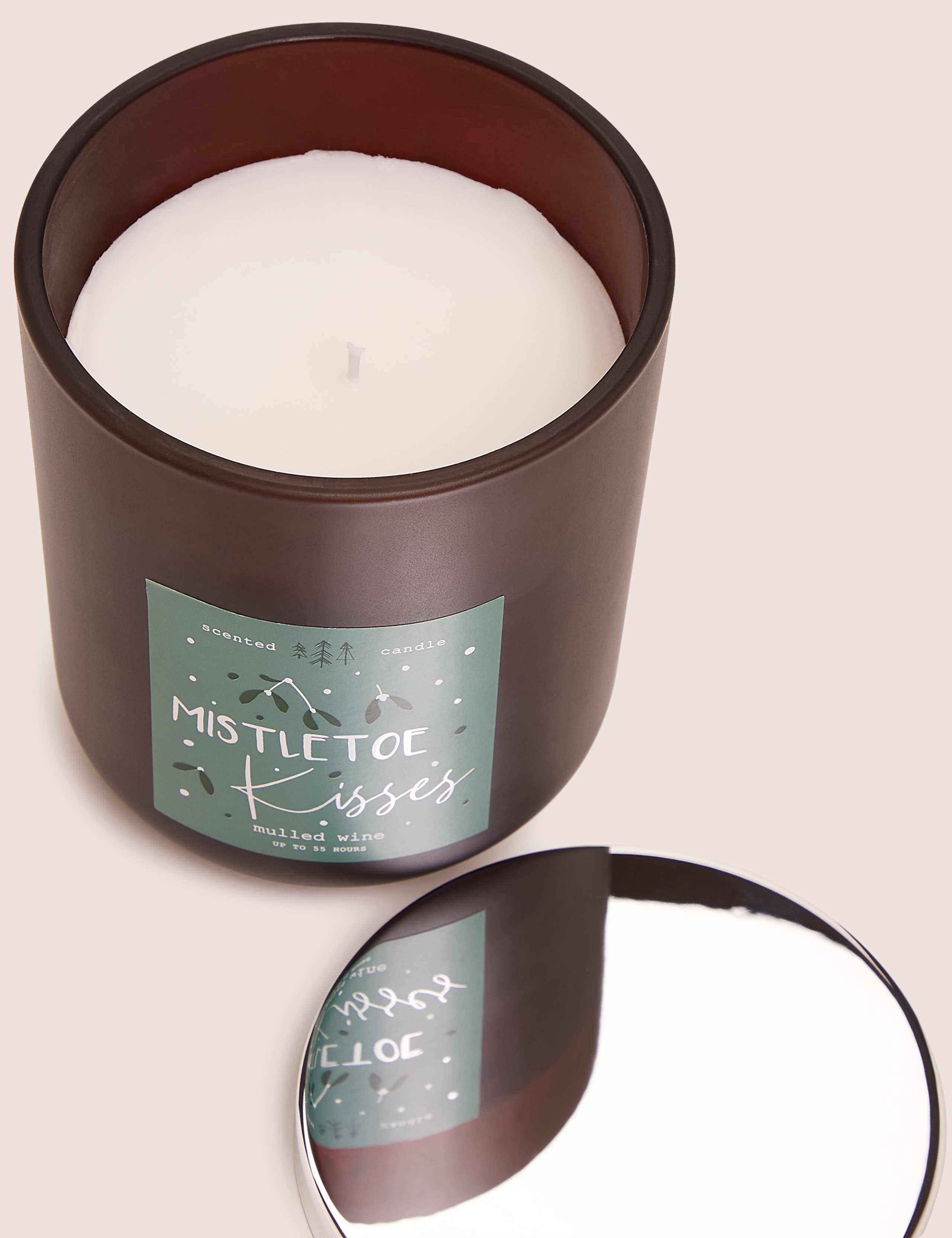Mistletoe Kisses Mulled Wine Candle 3 of 3