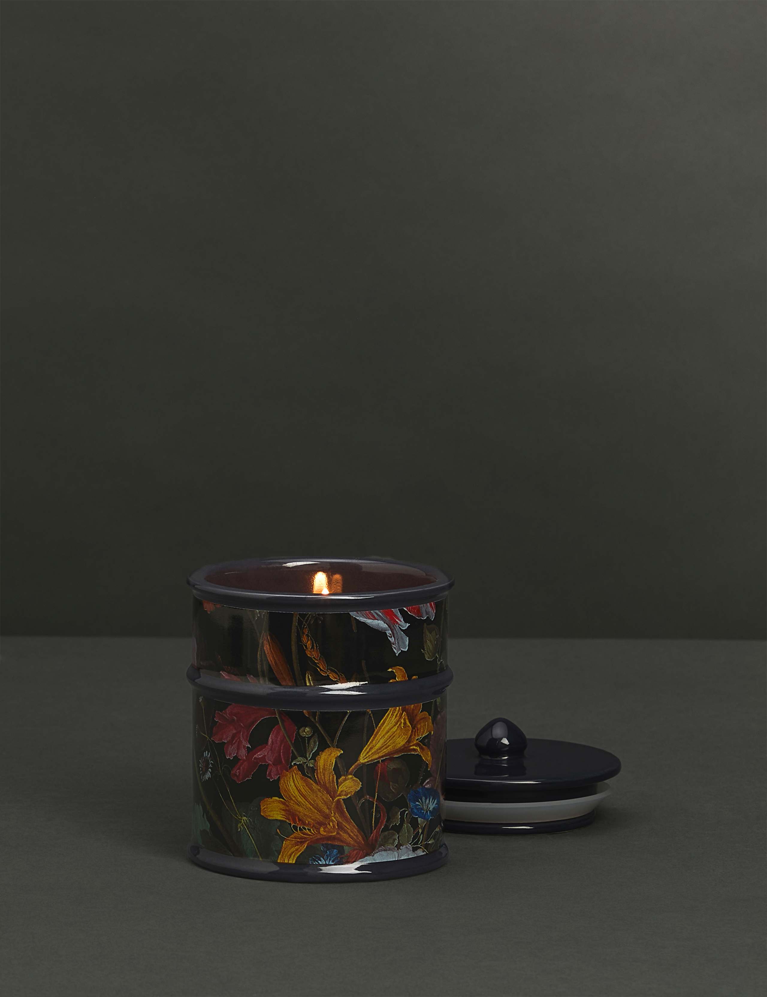 Honeyed Blossoms Scented Candle 2 of 7