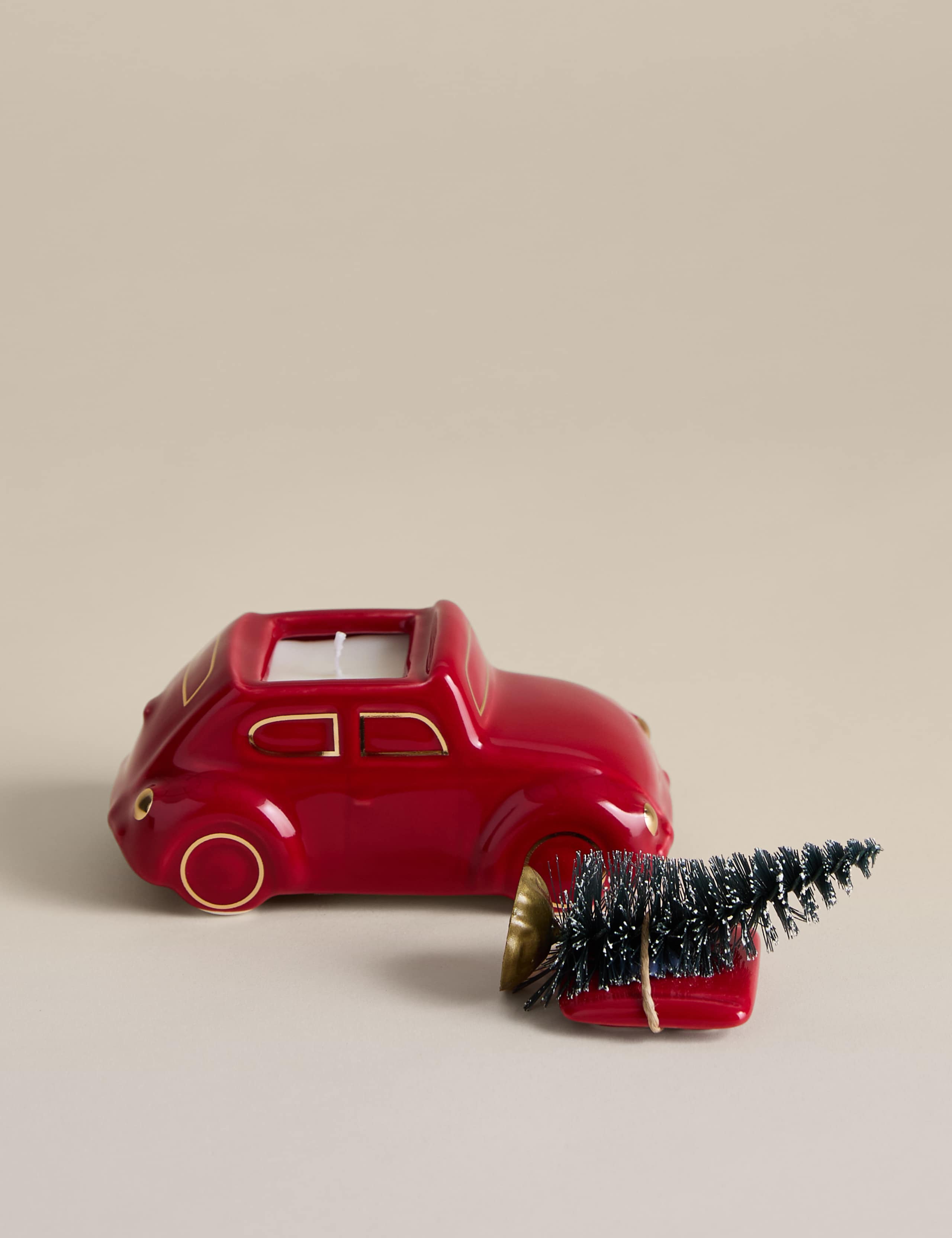 Mandarin Clove and Cinnamon Car Candle 2 of 3