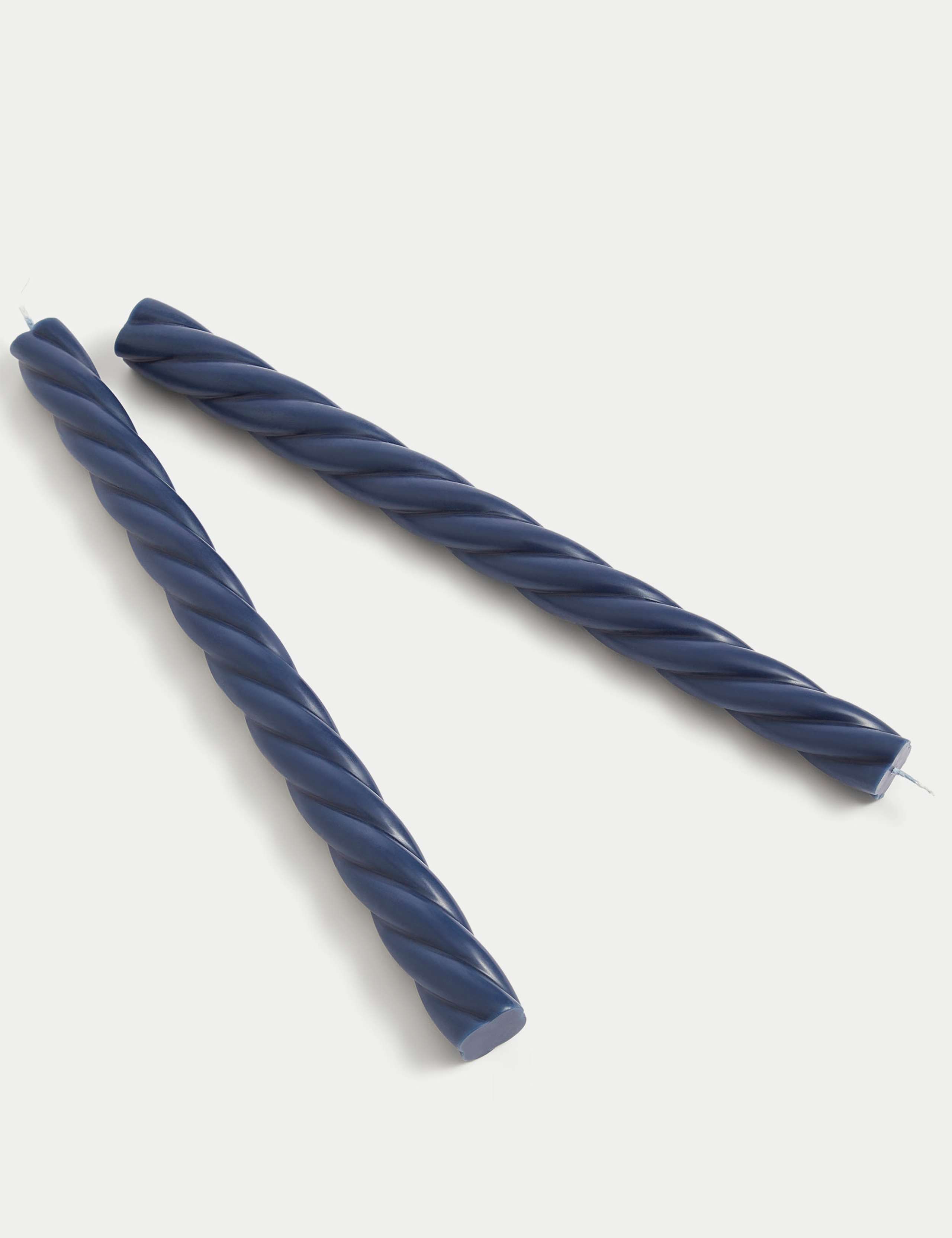 Set of 2 Twisted Dinner Candles 3 of 3
