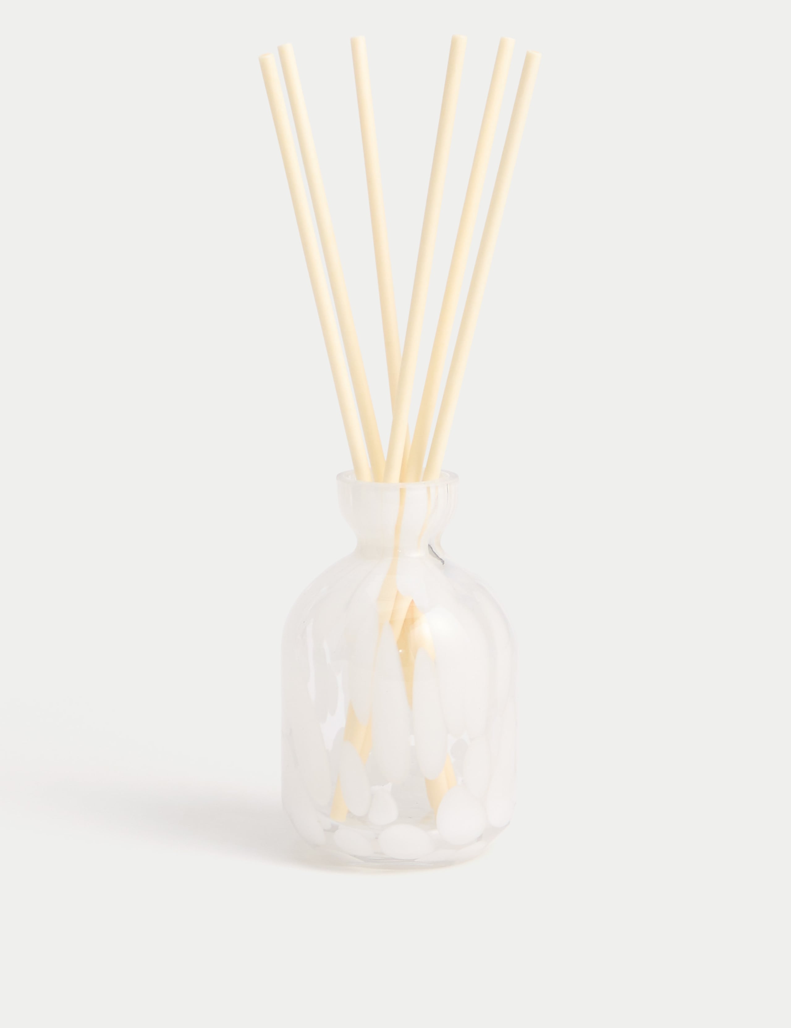 Lychee & Dragonfruit Pre-Fragranced Reed Diffuser 3 of 3