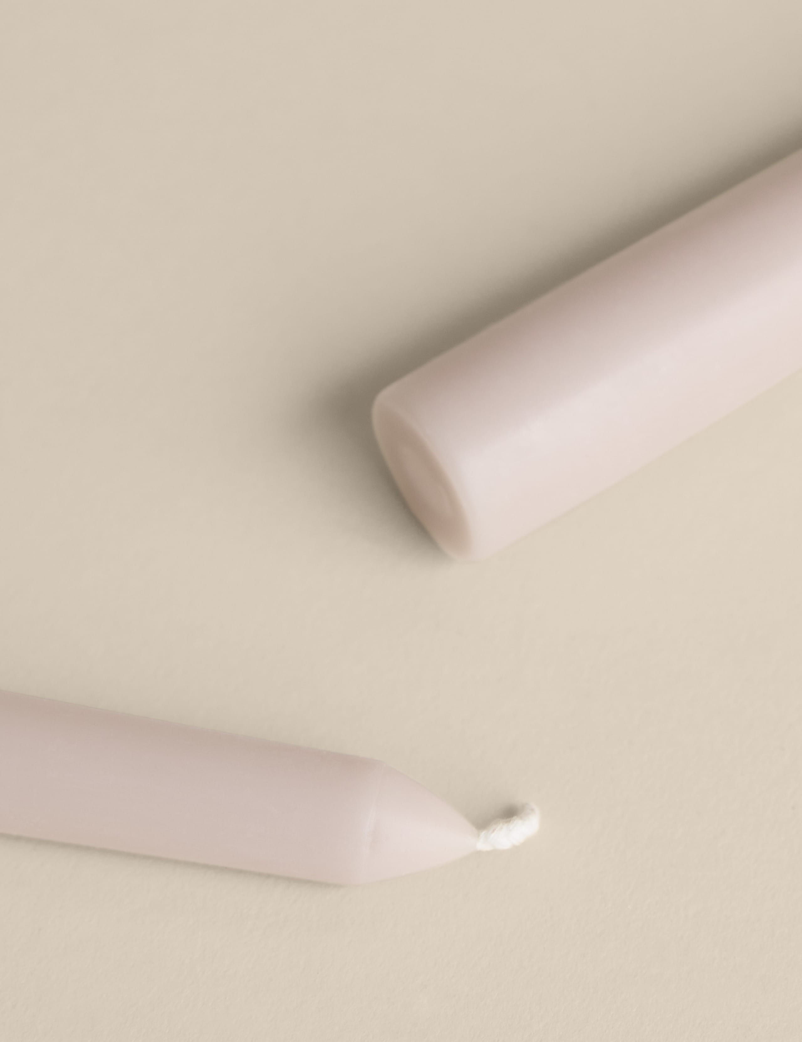 Set of 2 Tapered Dinner Candles 3 of 3