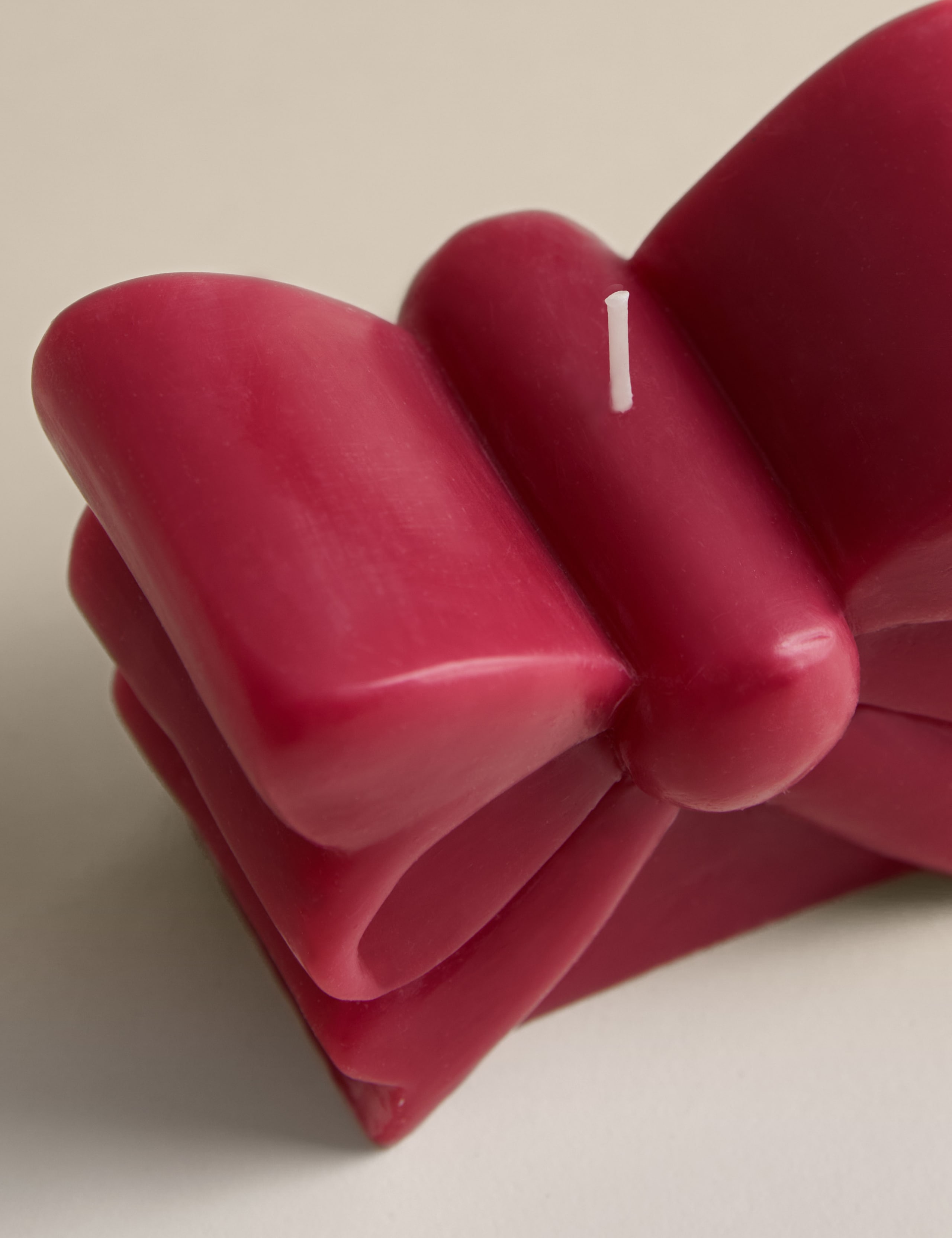 Large Bow Shaped Candle 2 of 3
