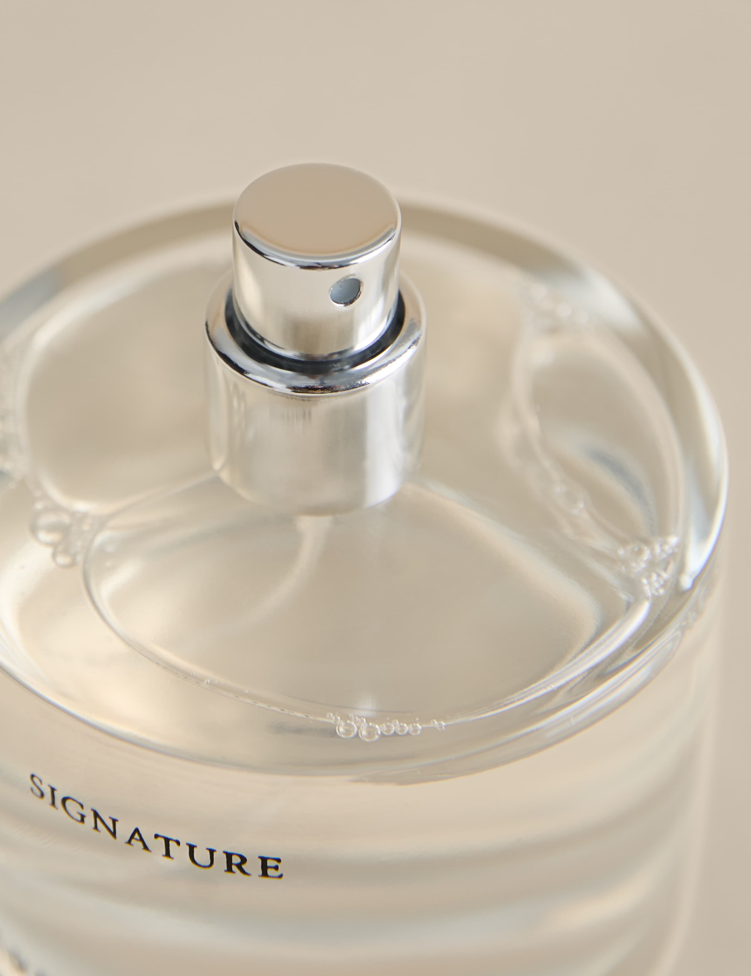 Garden Primrose Room Spray 3 of 3