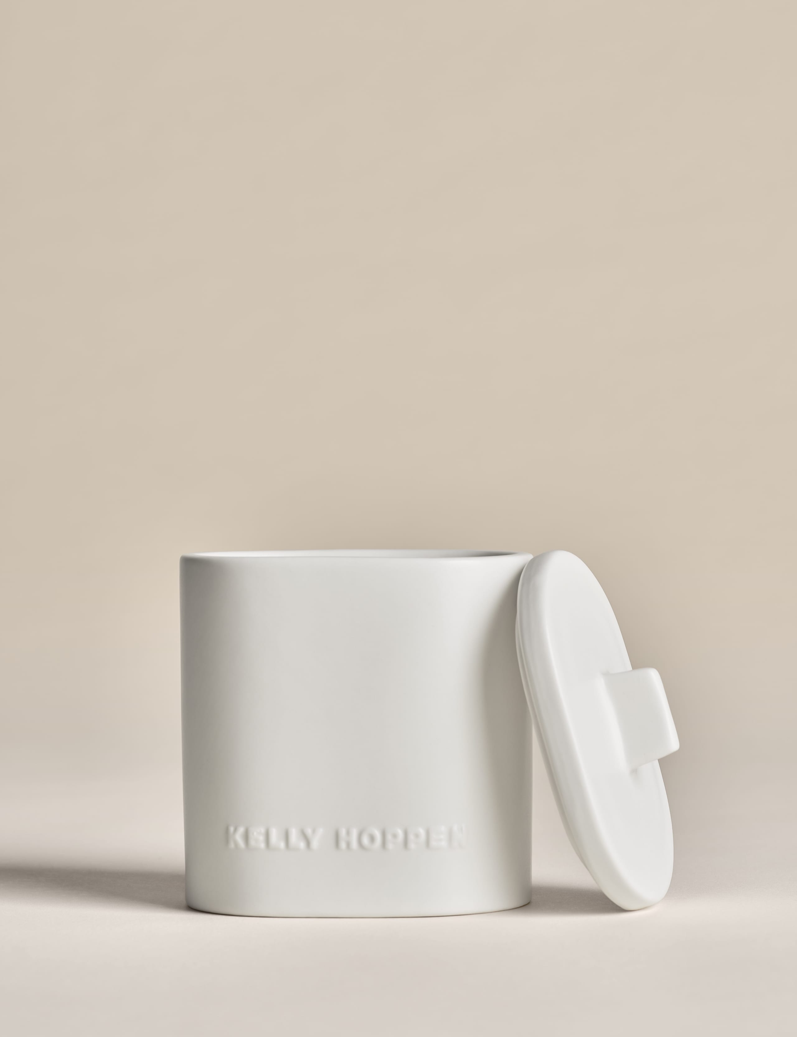 No. 1 Fragrance Ceramic Candle 3 of 7
