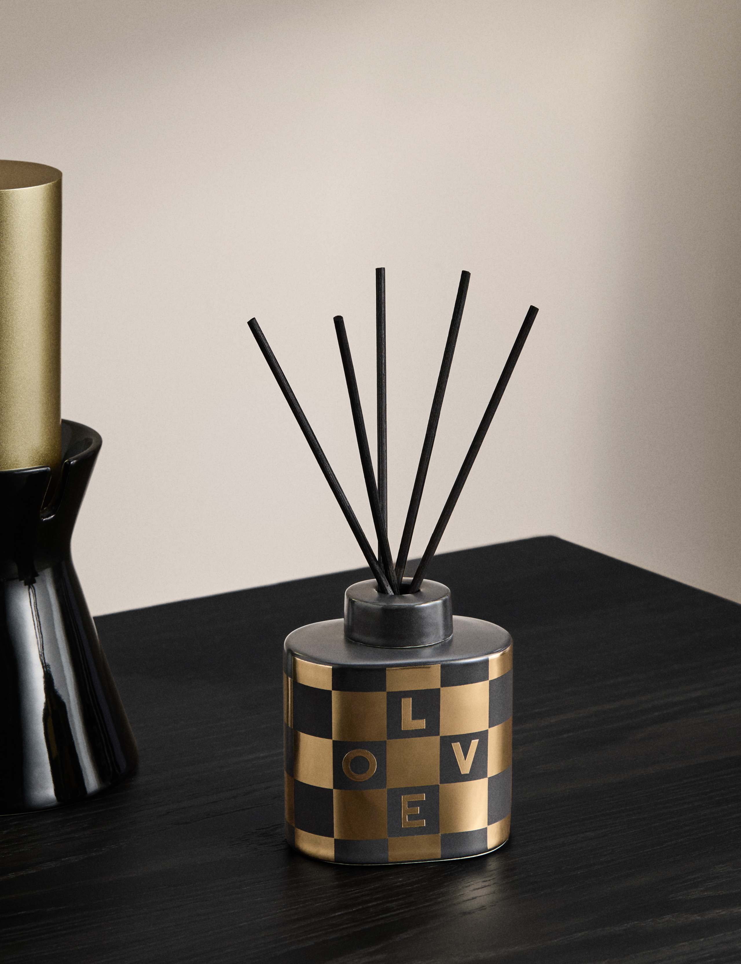 Christmas Joy 200ml Ceramic Diffuser 1 of 6