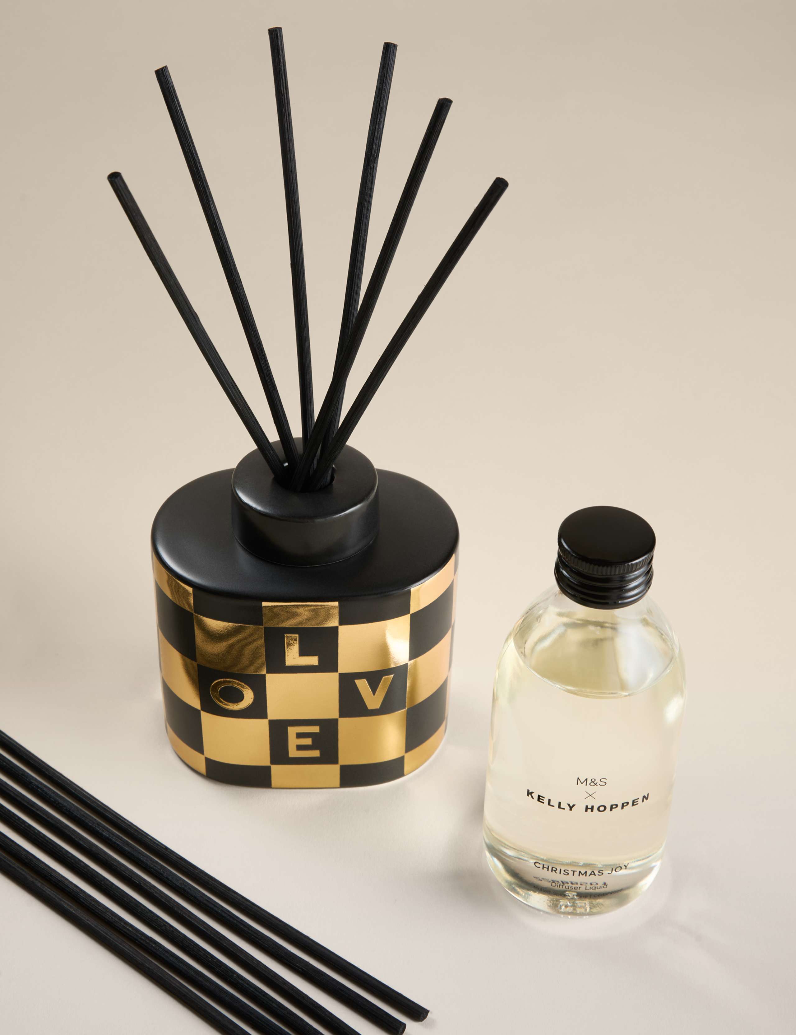 Christmas Joy 200ml Ceramic Diffuser 2 of 6