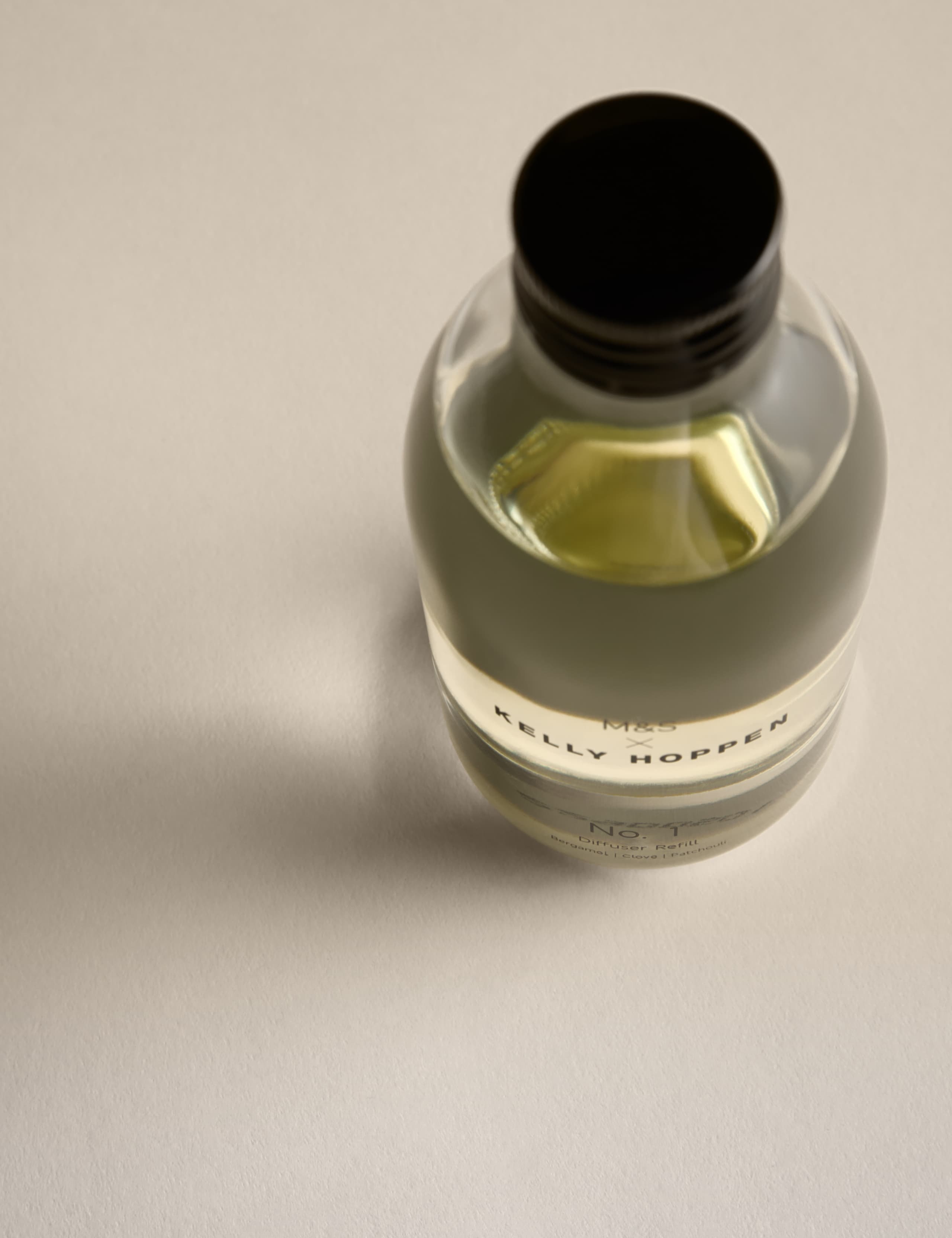 No. 1 Diffuser Refill 200ml 2 of 4