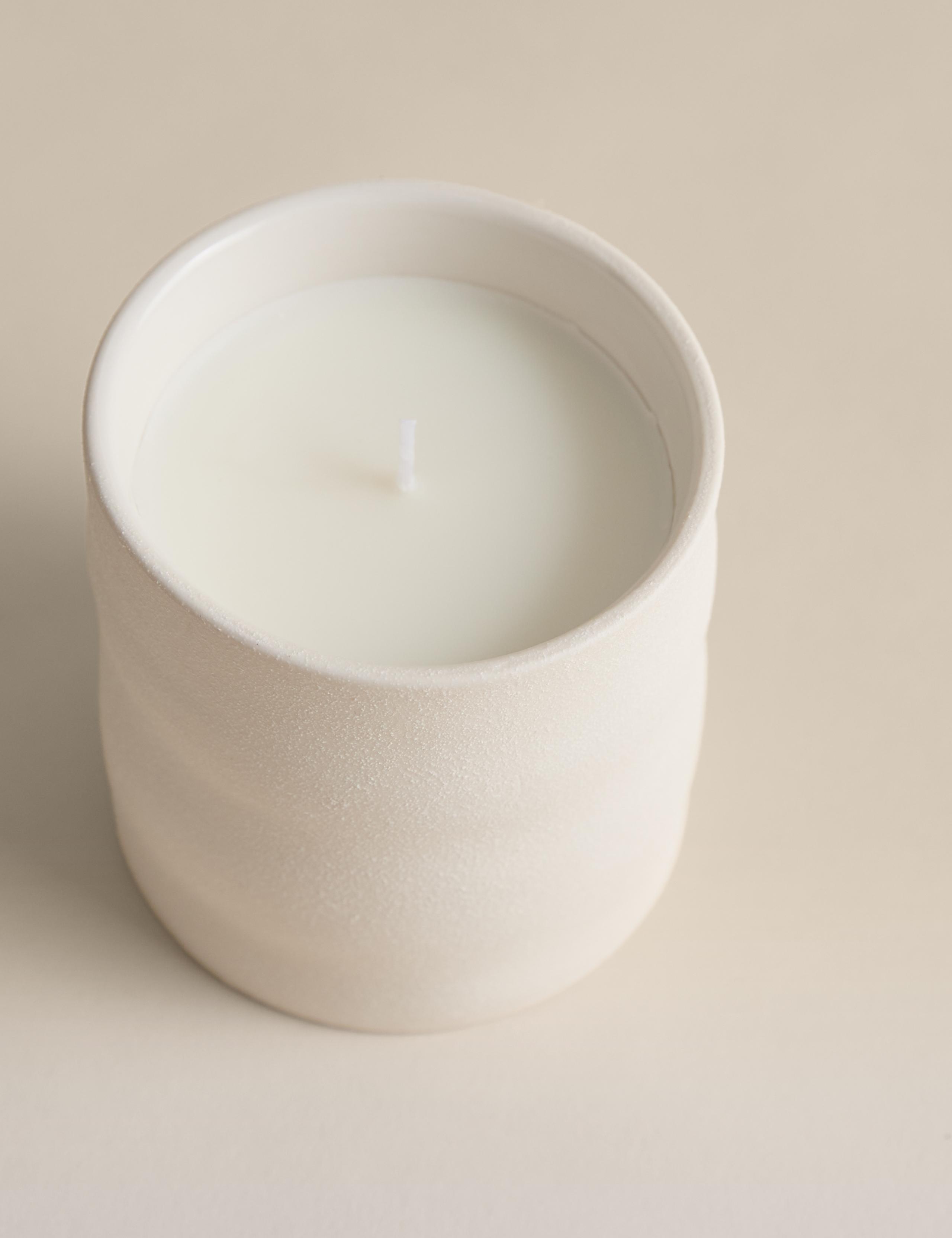 Air Ceramic Candle 3 of 4