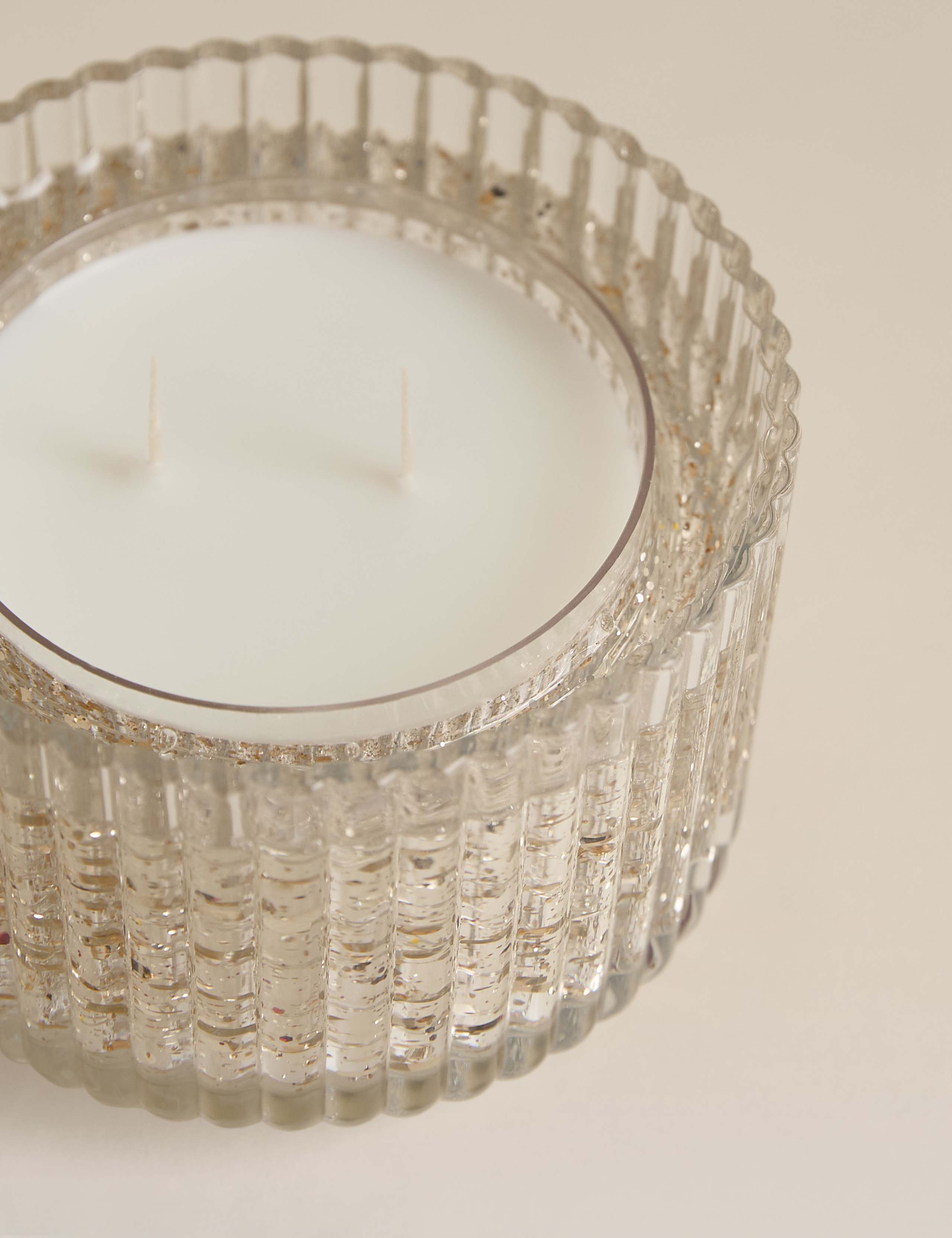 2 Wick Golden Light Up Candle 4 of 4