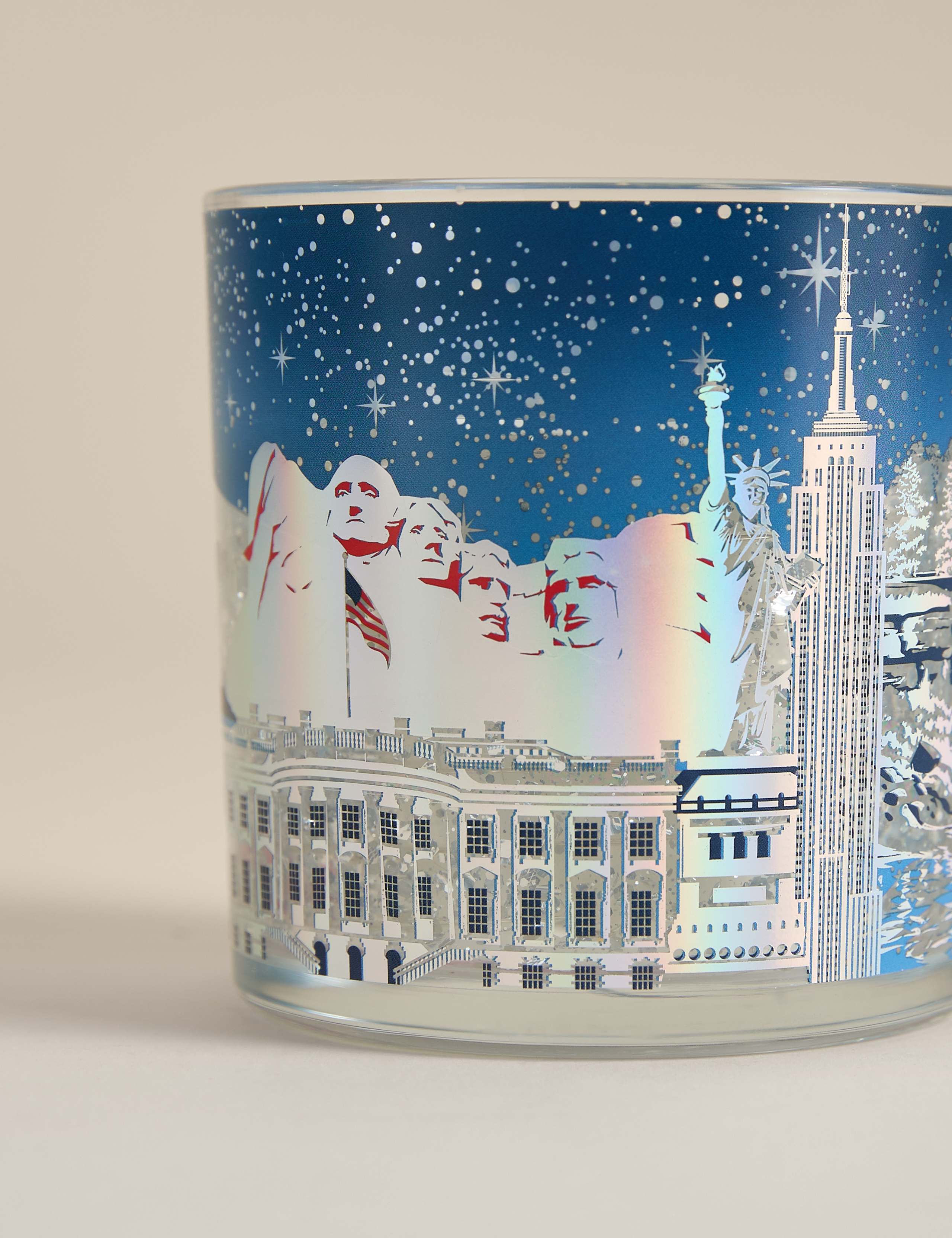 USA Light Up Candle 4 of 4