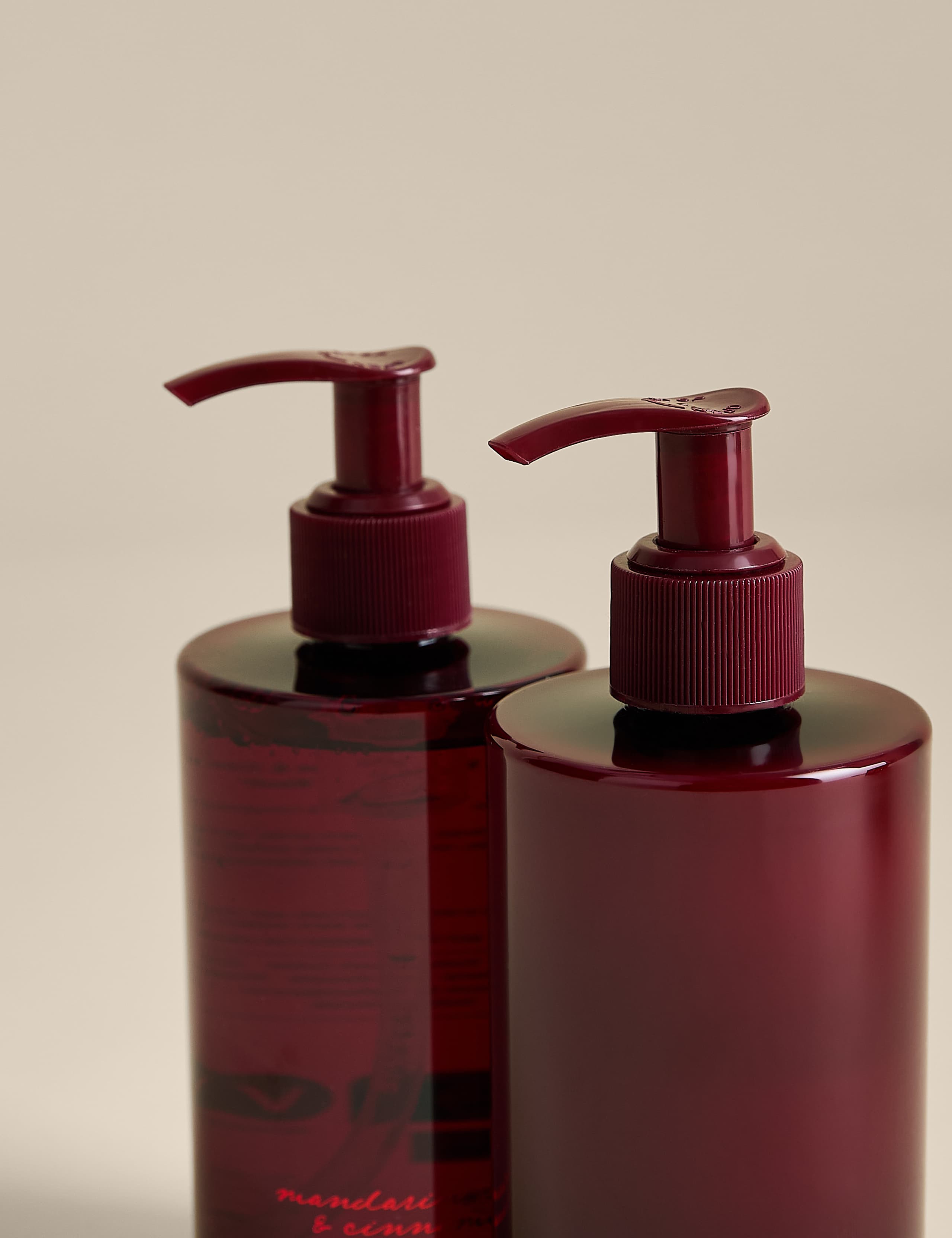 Mandarin, Clove & Cinnamon Hand Wash & Lotion 2 of 4